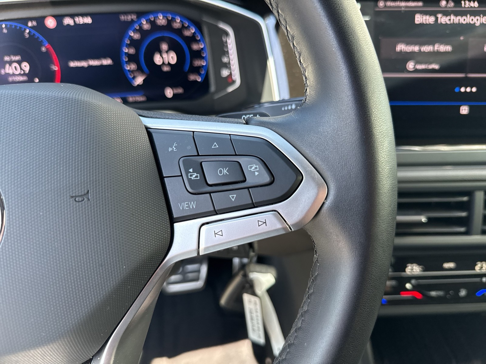 Volkswagen Polo 1.0 R-LINE CAM ACC LM17 NAVI CARPLAY SITZHZ