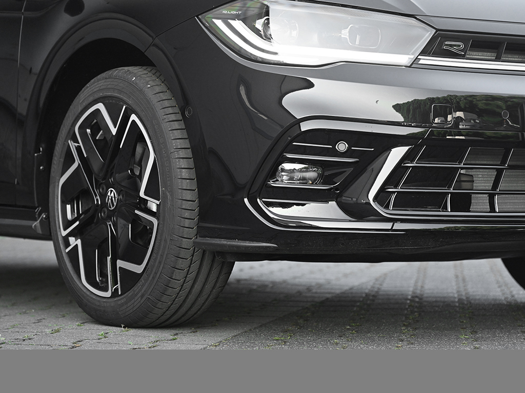 Volkswagen Polo 1.0 R-LINE CAM ACC LM17 NAVI CARPLAY SITZHZ