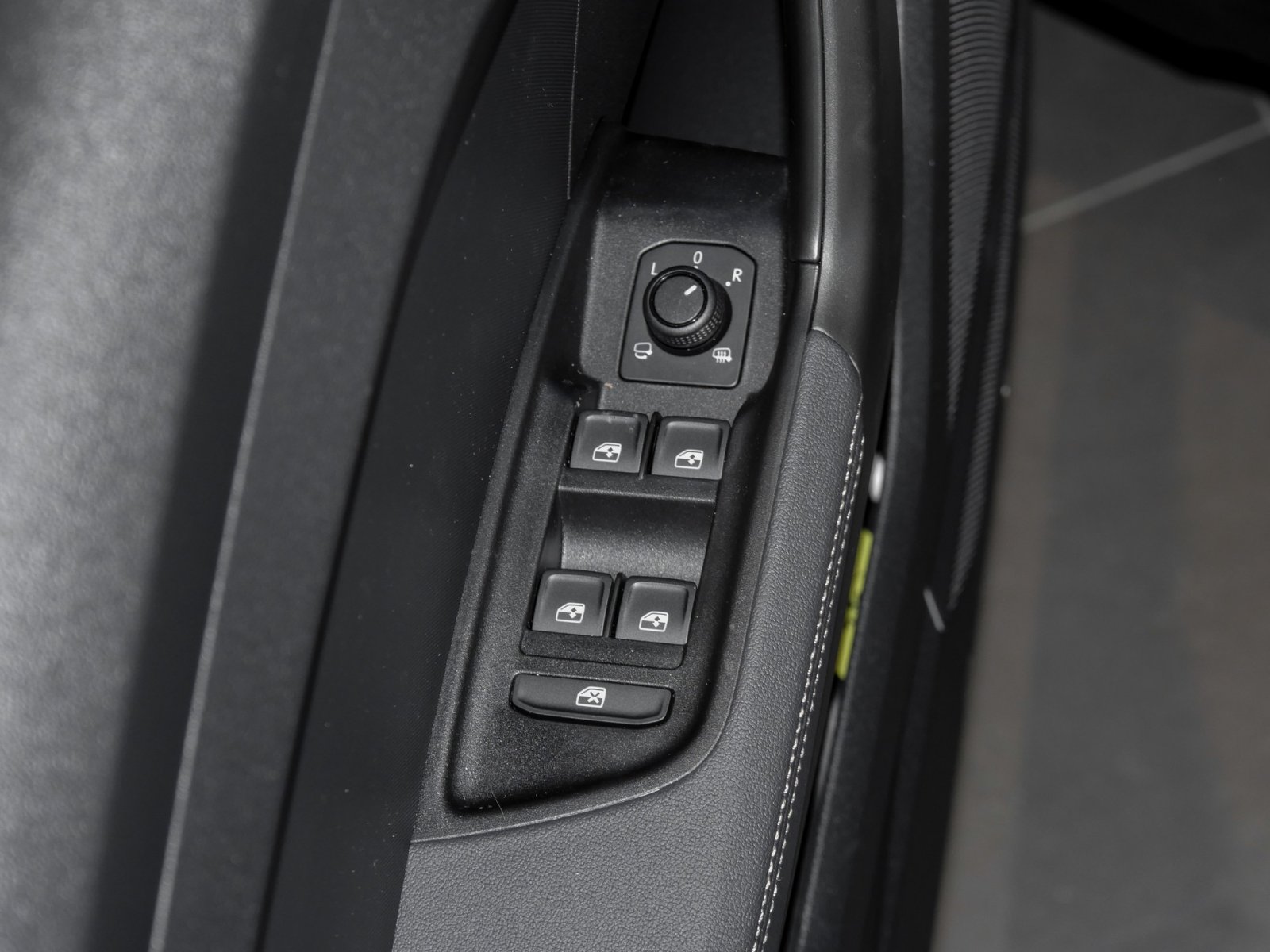 Audi A1 30 TFSI allstreet APS+GRA+LED+Optikpaket+MMINaviPlus+