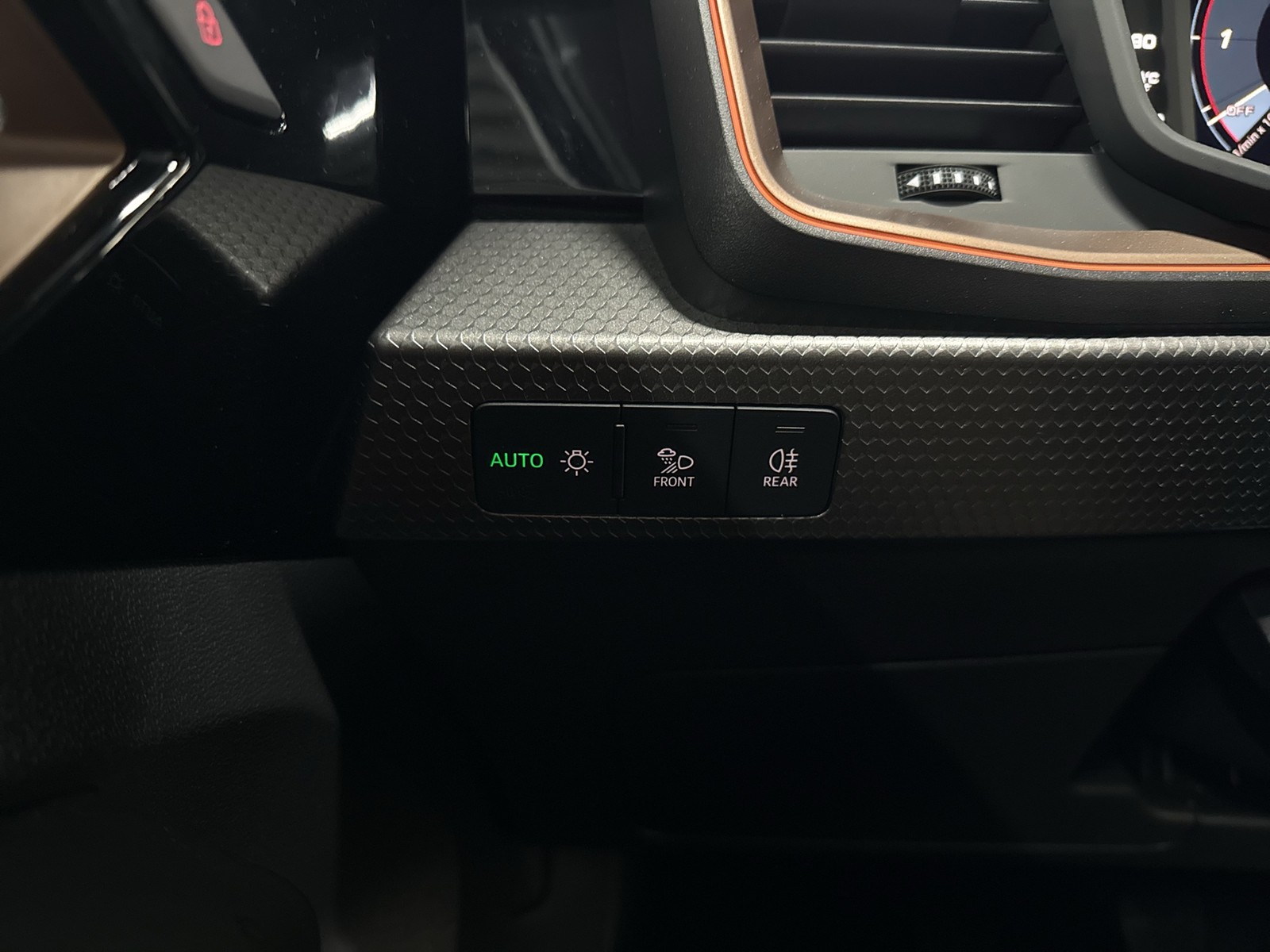 Audi A1 30 TFSI allstreet APS+GRA+LED+Optikpaket+MMINaviPlus+