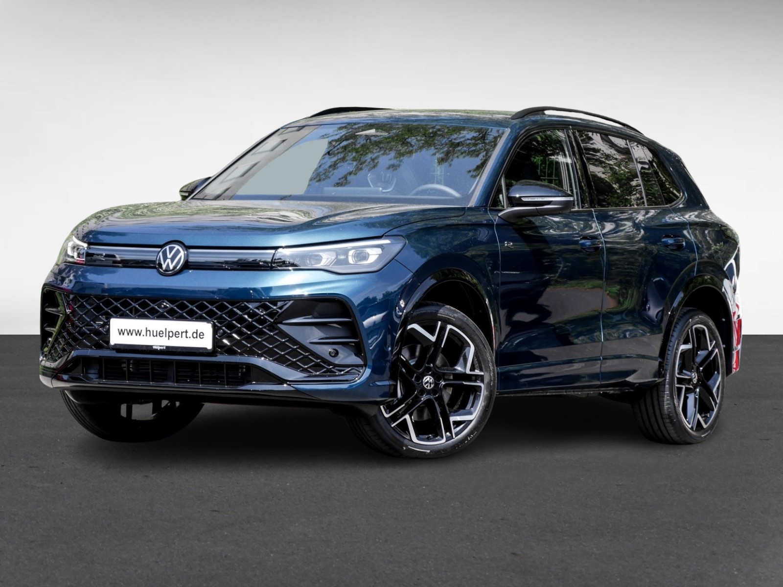 Volkswagen Tiguan 2.0 TDI 4MOTION R-LINE DSG BLACKSTYLE AHK PANO MATRIX LM20