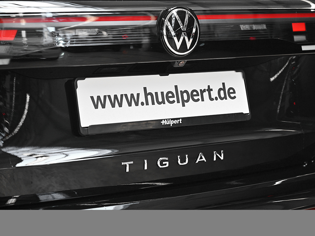 Volkswagen Tiguan 2.0 R-LINE 4X4 NEUESMODELL LEDER PANO 20Z