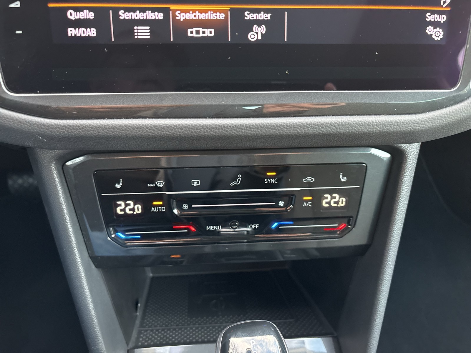 Volkswagen Tiguan 2.0 ELEGANCE 4X4 PANO AHK 360°KAMERA ALU19