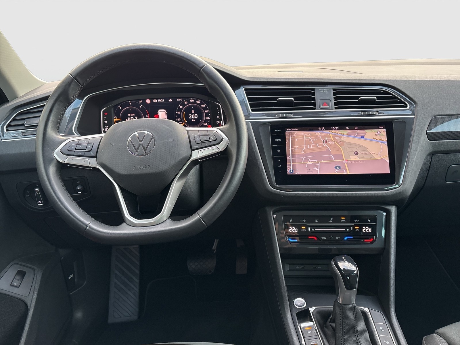 Volkswagen Tiguan 2.0 ELEGANCE 4X4 PANO AHK 360°KAMERA ALU19