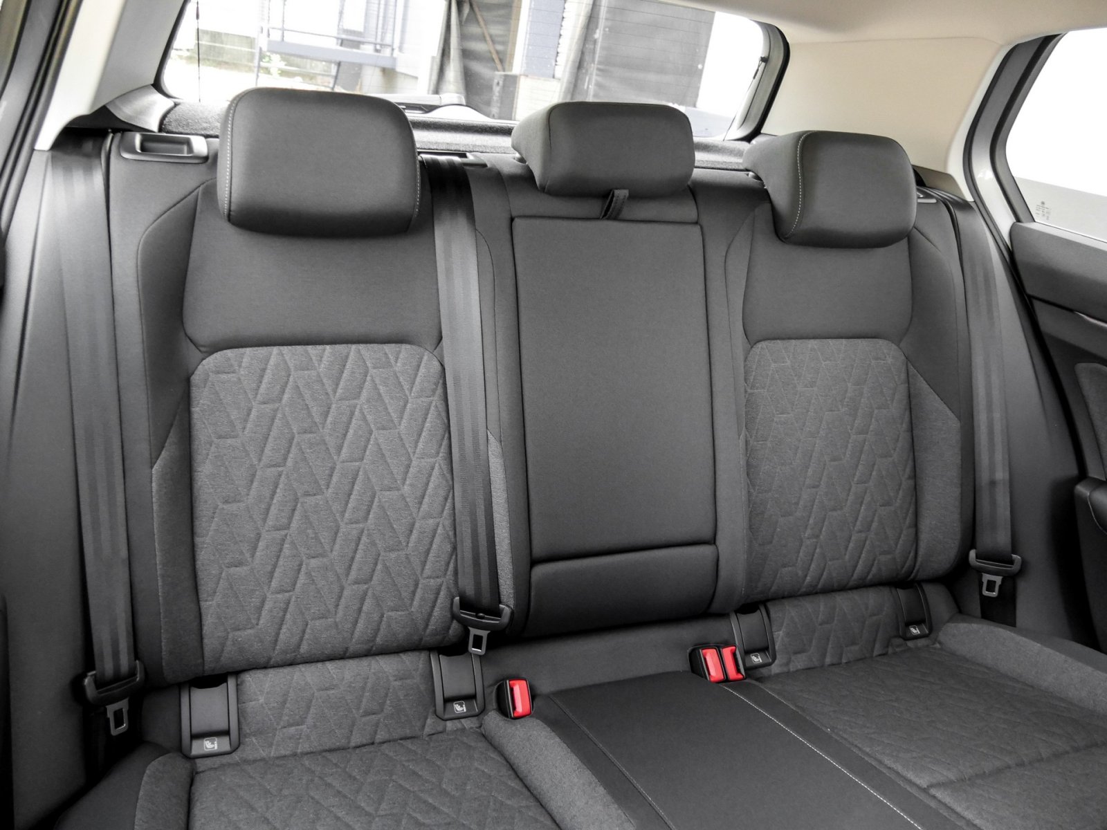 Volkswagen Golf VIII 1.5 HYBRID LIFE FACELIFT CAM ACC LM17