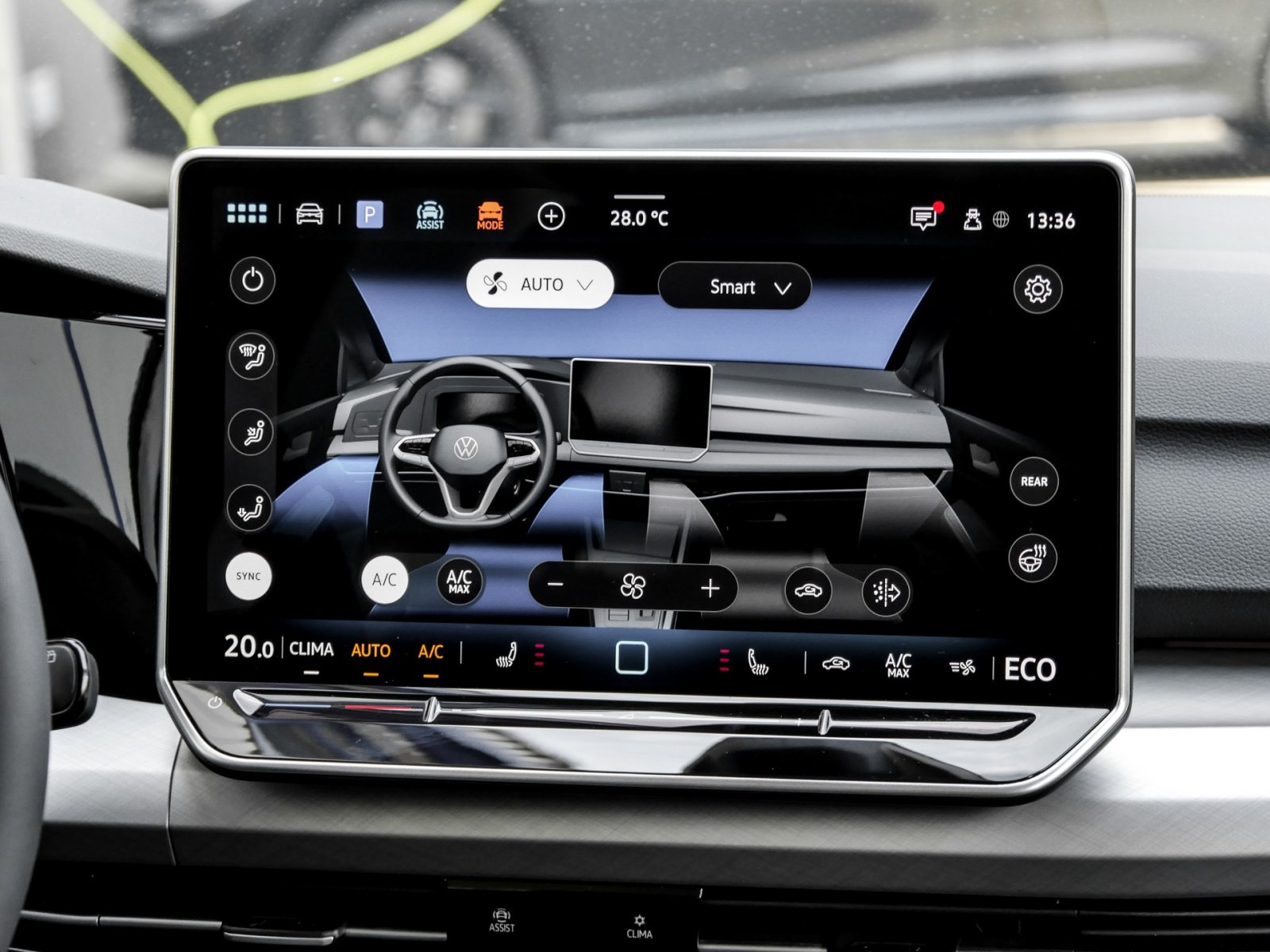 Volkswagen Golf VIII 1.5 HYBRID LIFE FACELIFT CAM ACC LM17