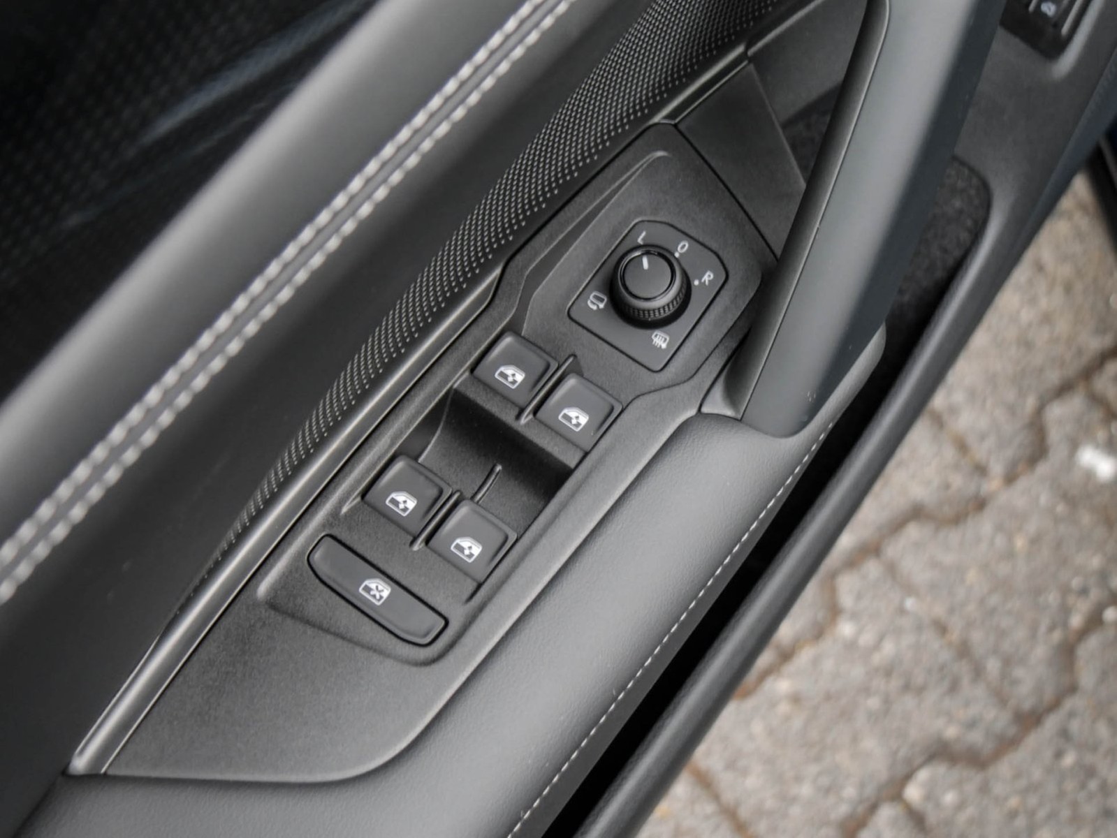 Volkswagen Tayron 1.5 HYBRID LIFE CAM ACC LM19 E-KLAPPE