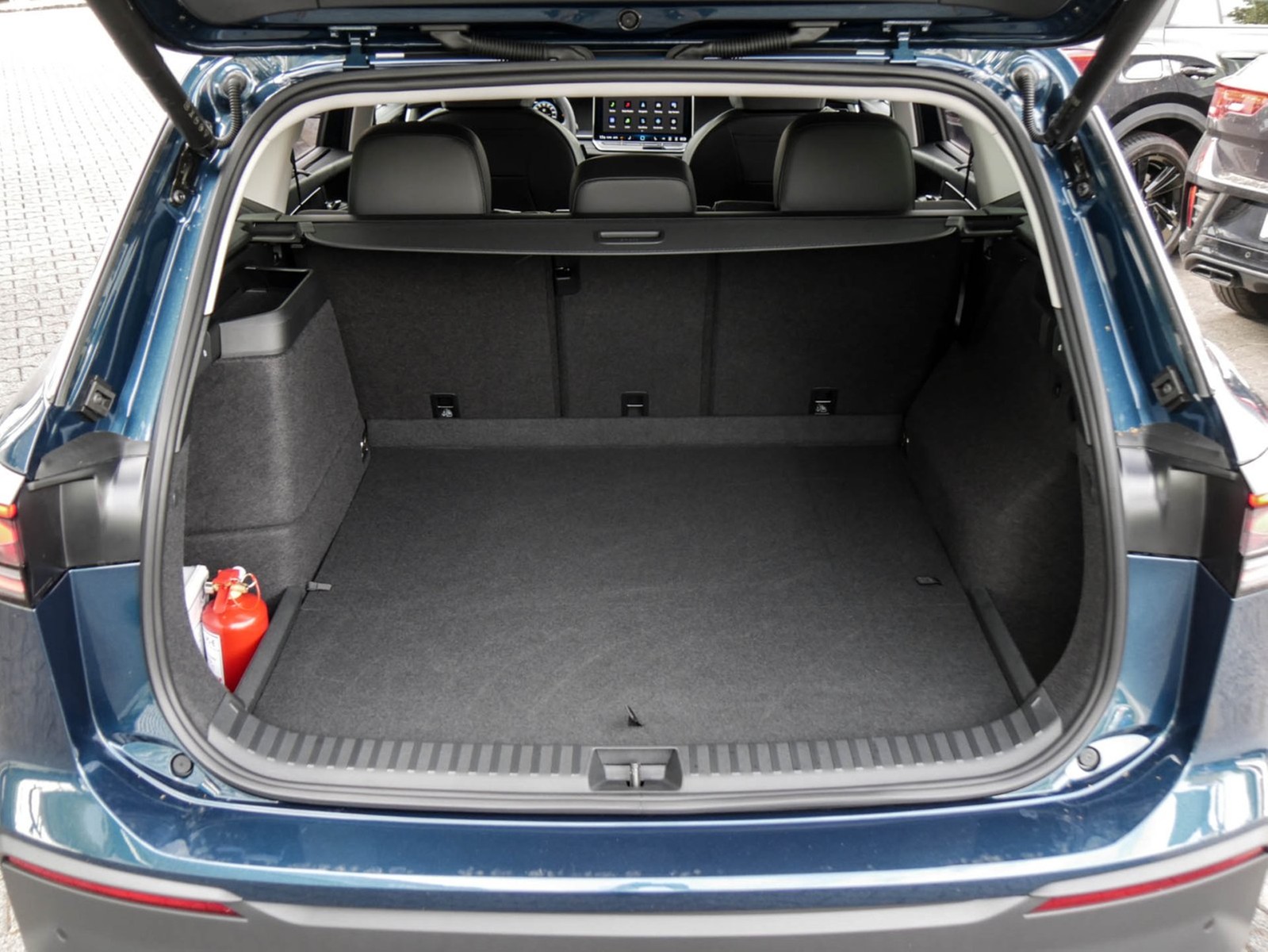 Volkswagen Tayron 1.5 HYBRID LIFE CAM ACC LM19 E-KLAPPE