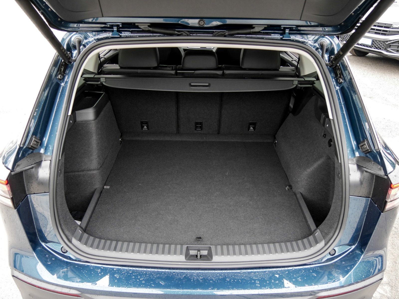 Volkswagen Tayron 1.5 HYBRID LIFE CAM ACC LM19 E-KLAPPE