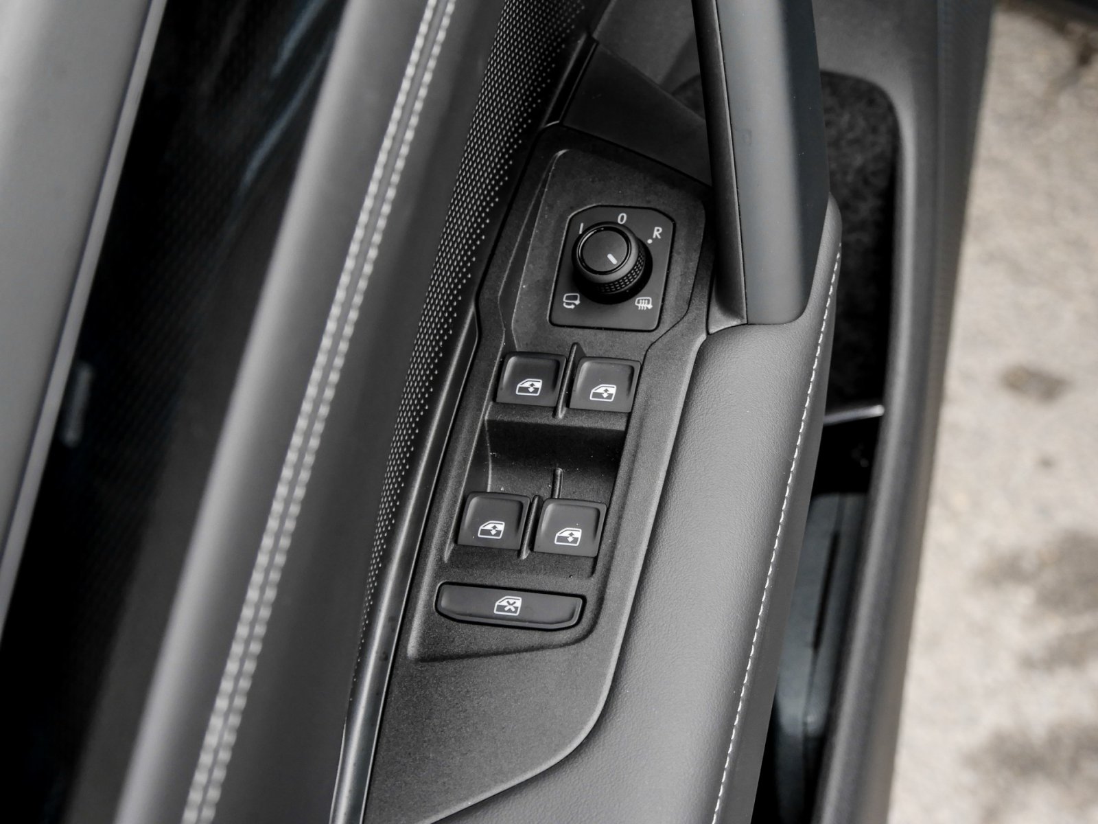 Volkswagen Tayron 1.5 HYBRID LIFE CAM ACC LM19 E-KLAPPE