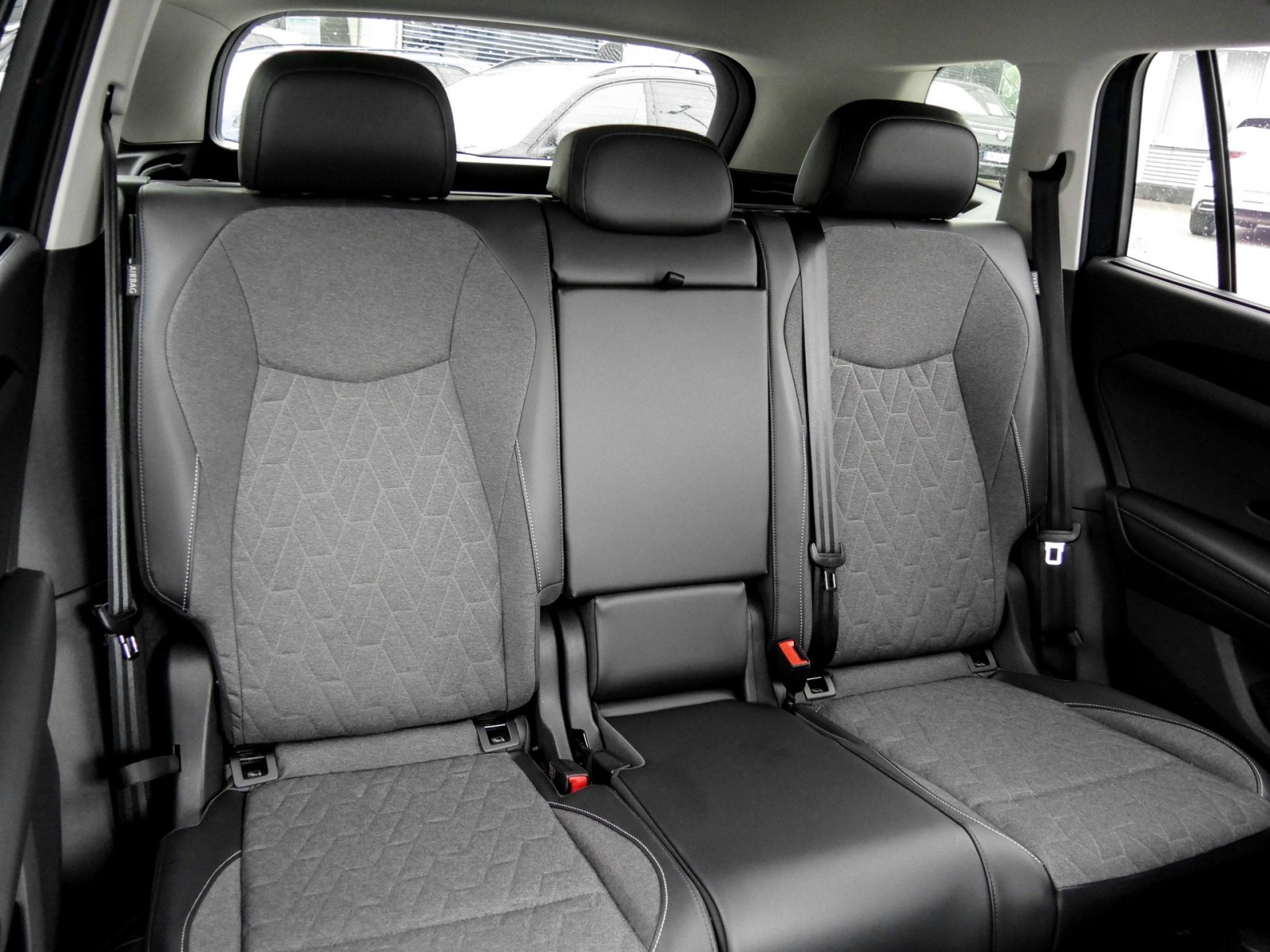 Volkswagen Tayron 1.5 HYBRID LIFE CAM ACC LM19 E-KLAPPE