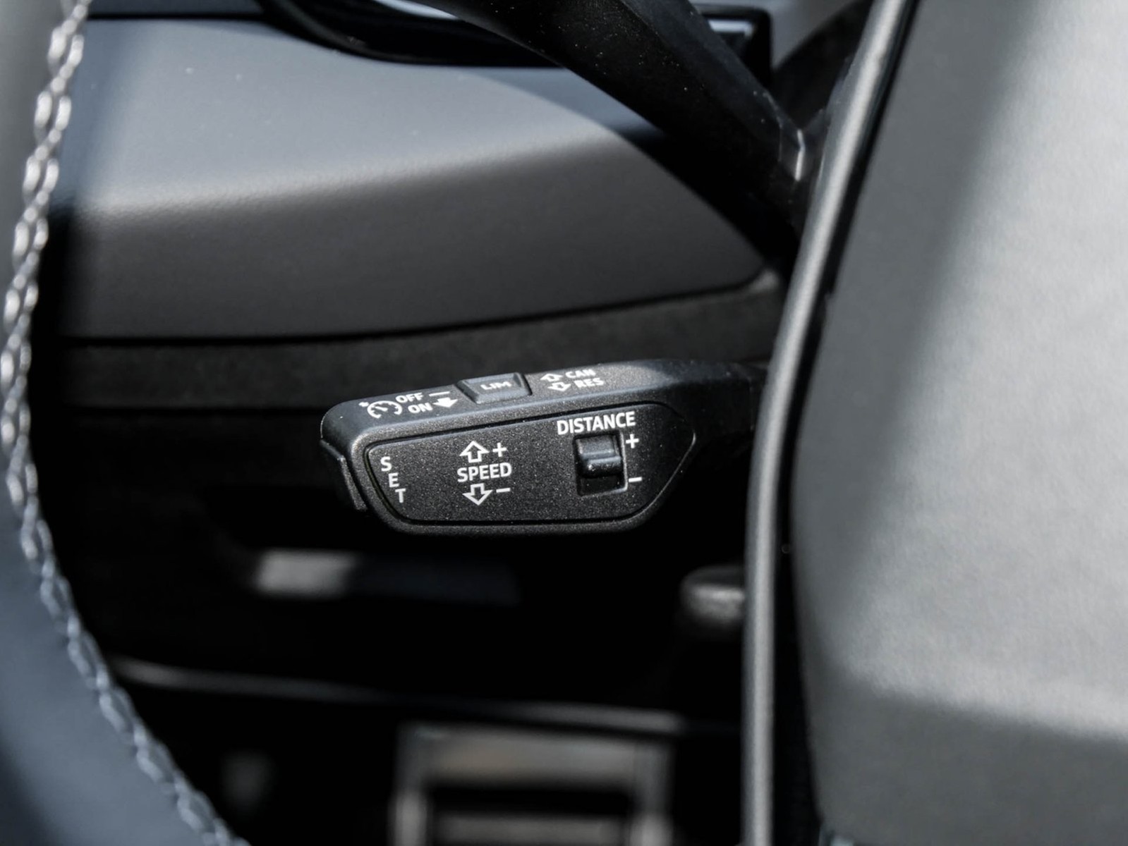 Audi A5 Avant quattro S LINE STANDHZ. AHK 360CAM LM20