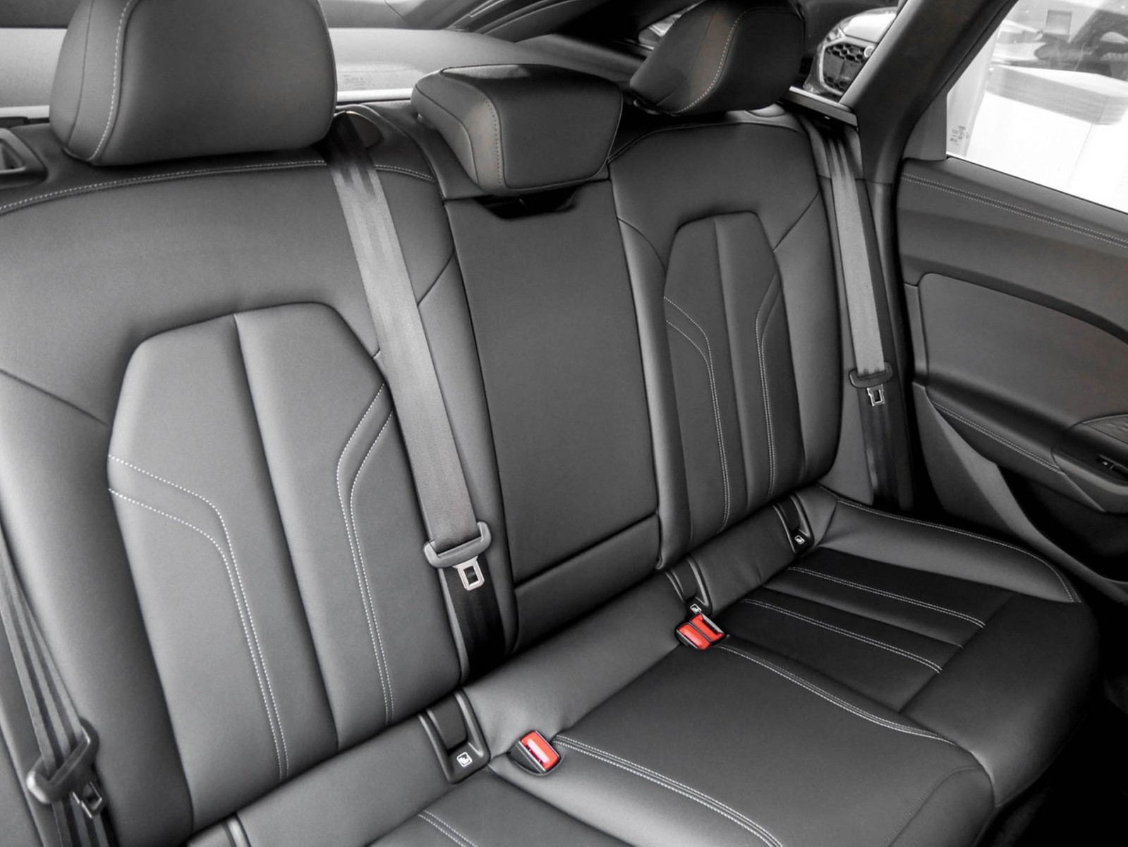 Audi A5 Avant quattro S LINE STANDHZ. AHK 360CAM LM20