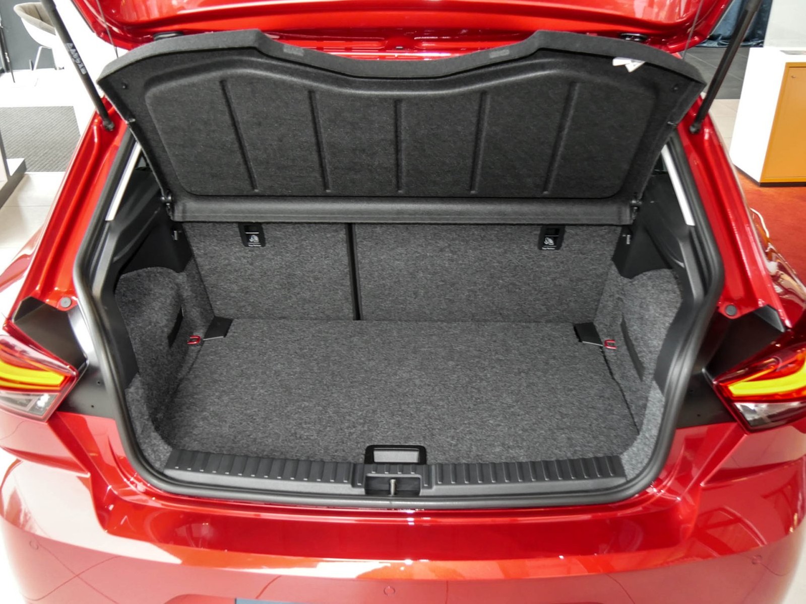 Seat Ibiza 1.0 ROAD EDITION DSG PDC RFK 16LM SHZ LED