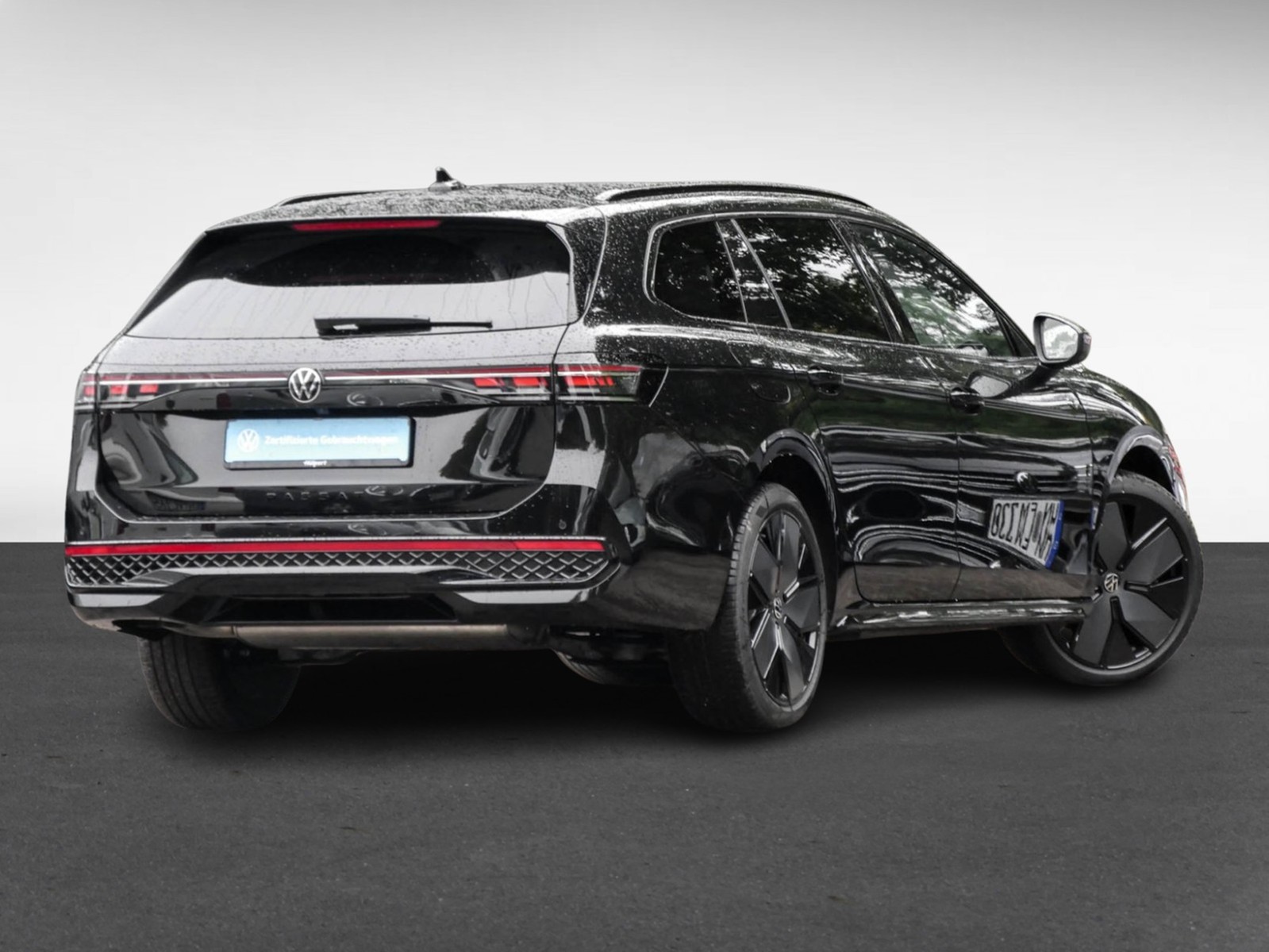 Volkswagen Passat Variant 2.0 R-LINE 4X4 NEUESMODELL AHK 19Z