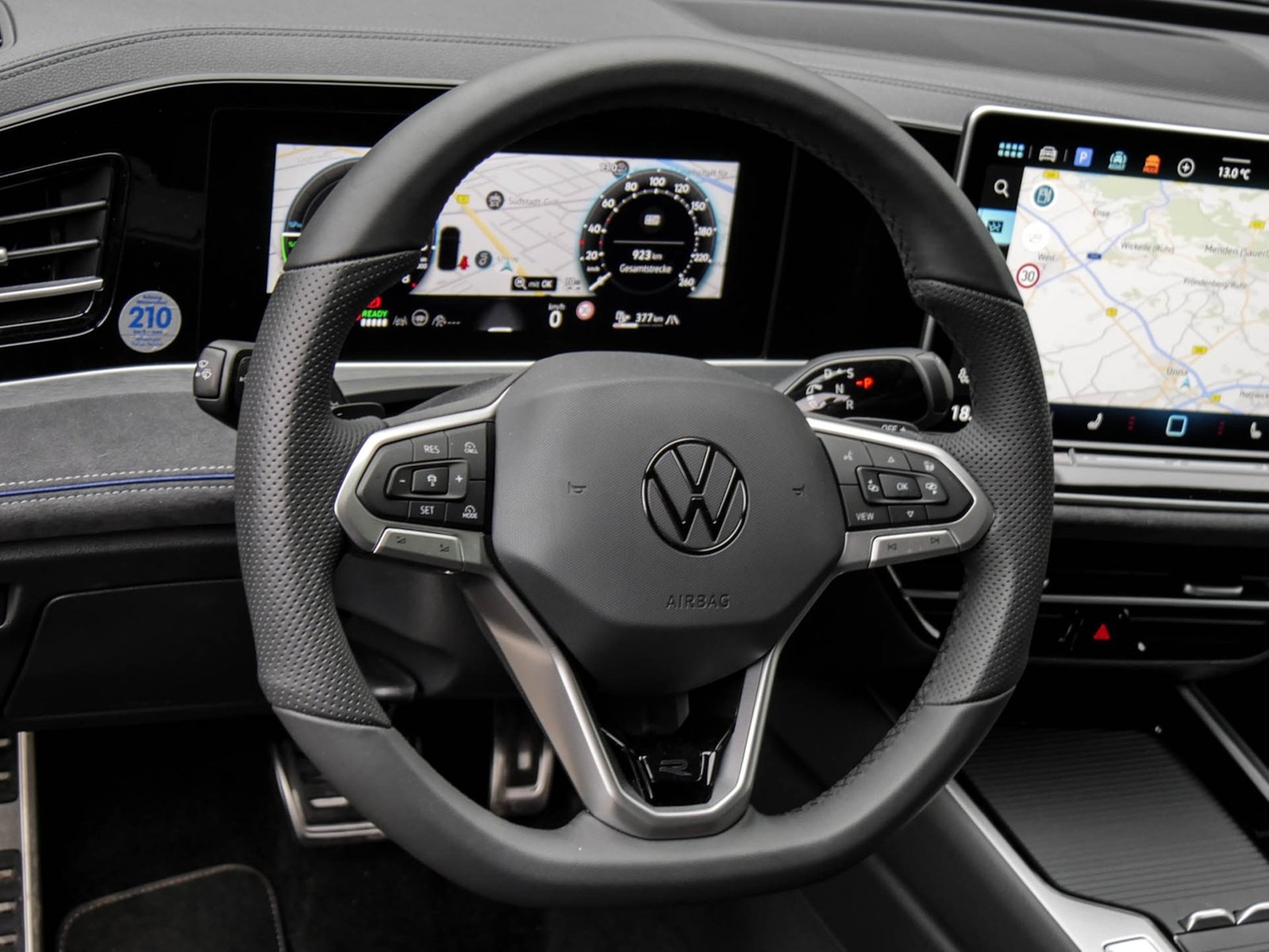 Volkswagen Passat Variant 2.0 R-LINE 4X4 NEUESMODELL AHK 19Z