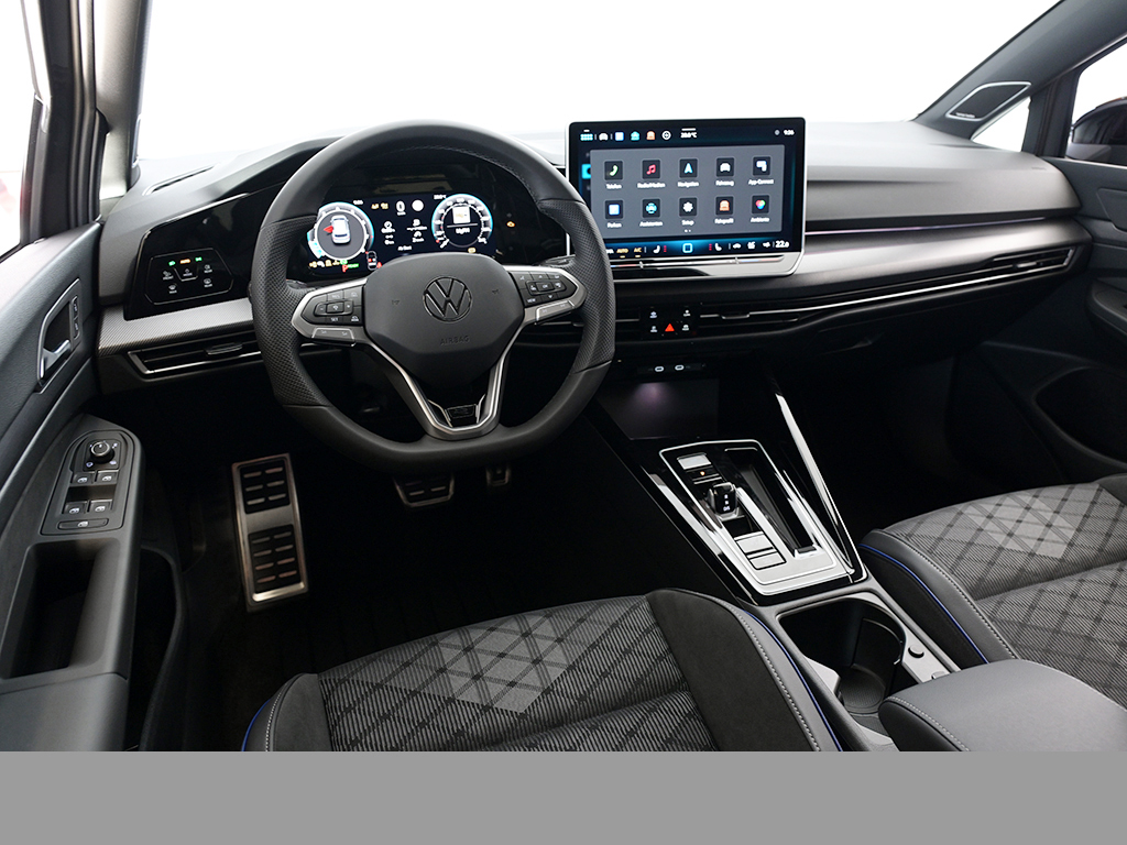 Volkswagen Golf 1.5 R-LINE DSG BLACKSTYLE HARMANKARDON LM18