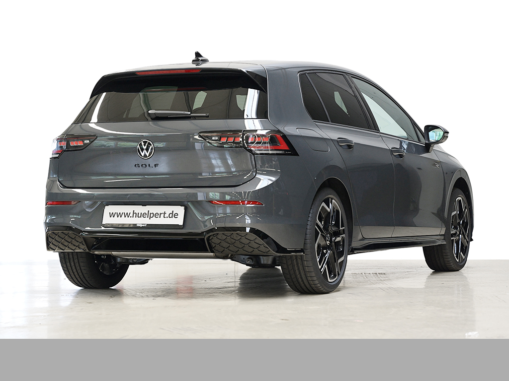 Volkswagen Golf 1.5 R-LINE DSG BLACKSTYLE HARMANKARDON LM18