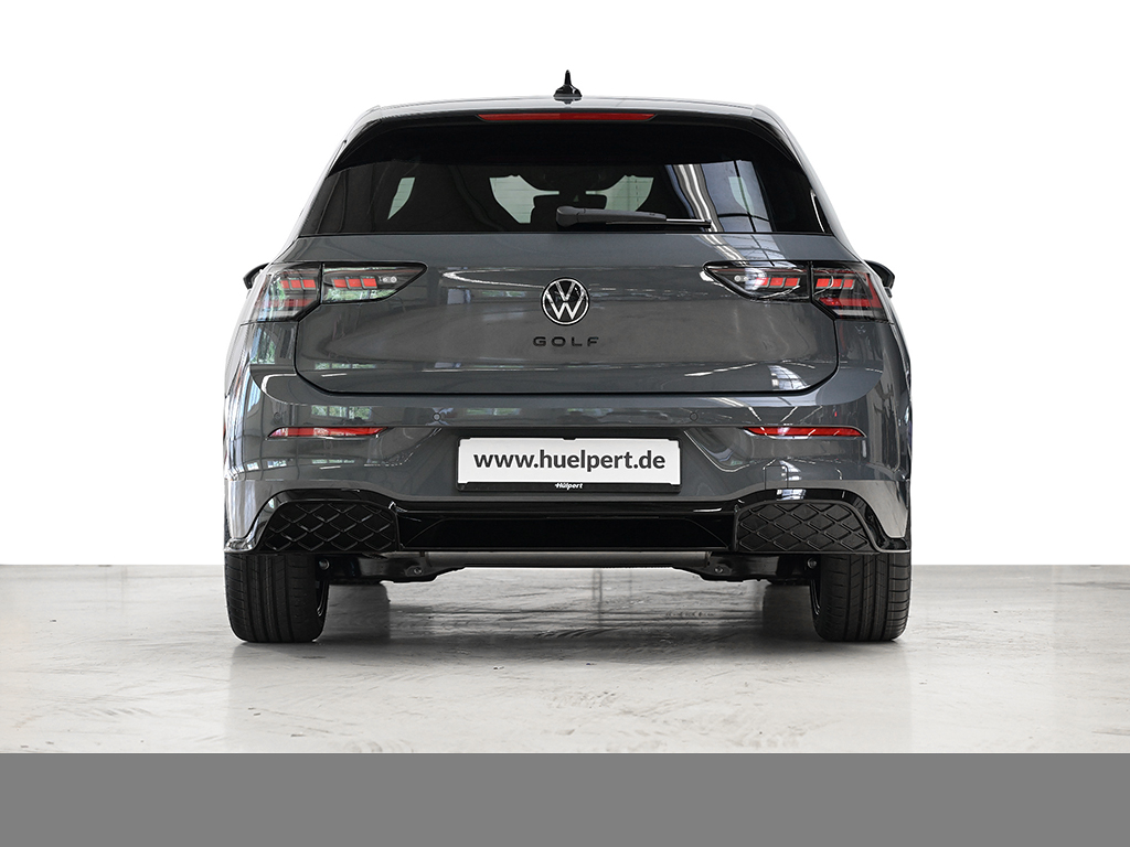 Volkswagen Golf 1.5 R-LINE DSG BLACKSTYLE HARMANKARDON LM18