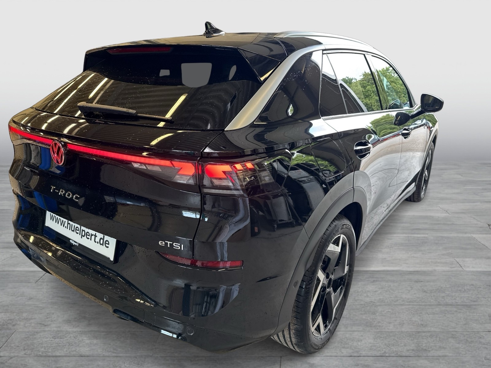 Volkswagen T-Roc 1.5 eTSI R-LINE NEUES MODELL AHK CAM LM18