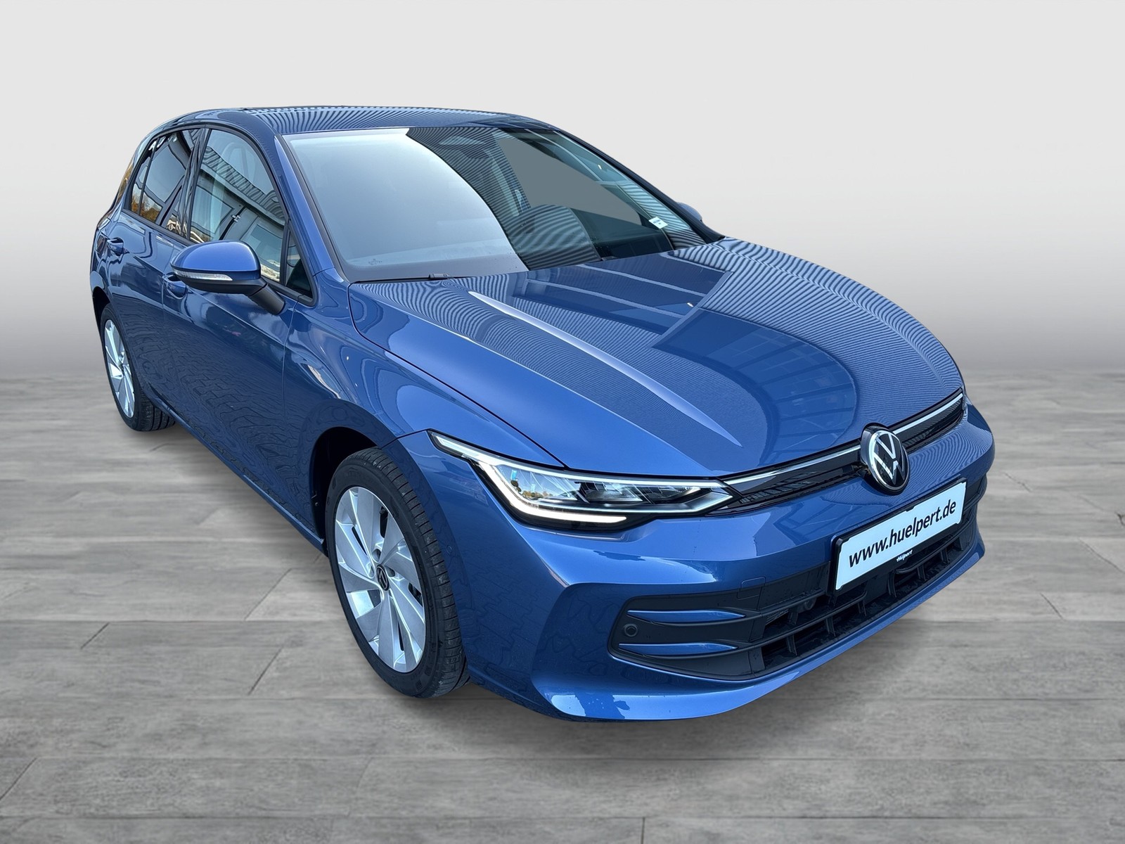 Volkswagen Golf VIII 1.5 eTSI GOAL FACELIFT CAM ACC LM17