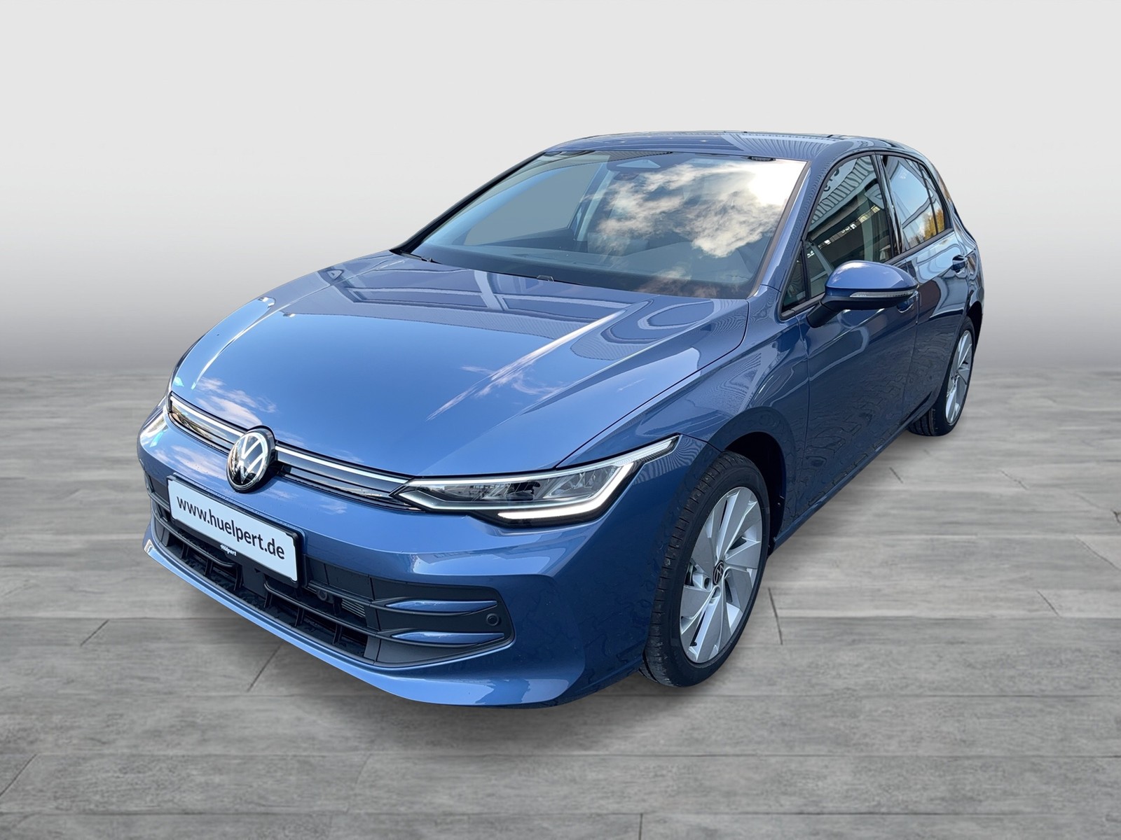 Volkswagen Golf VIII 1.5 eTSI GOAL FACELIFT CAM ACC LM17