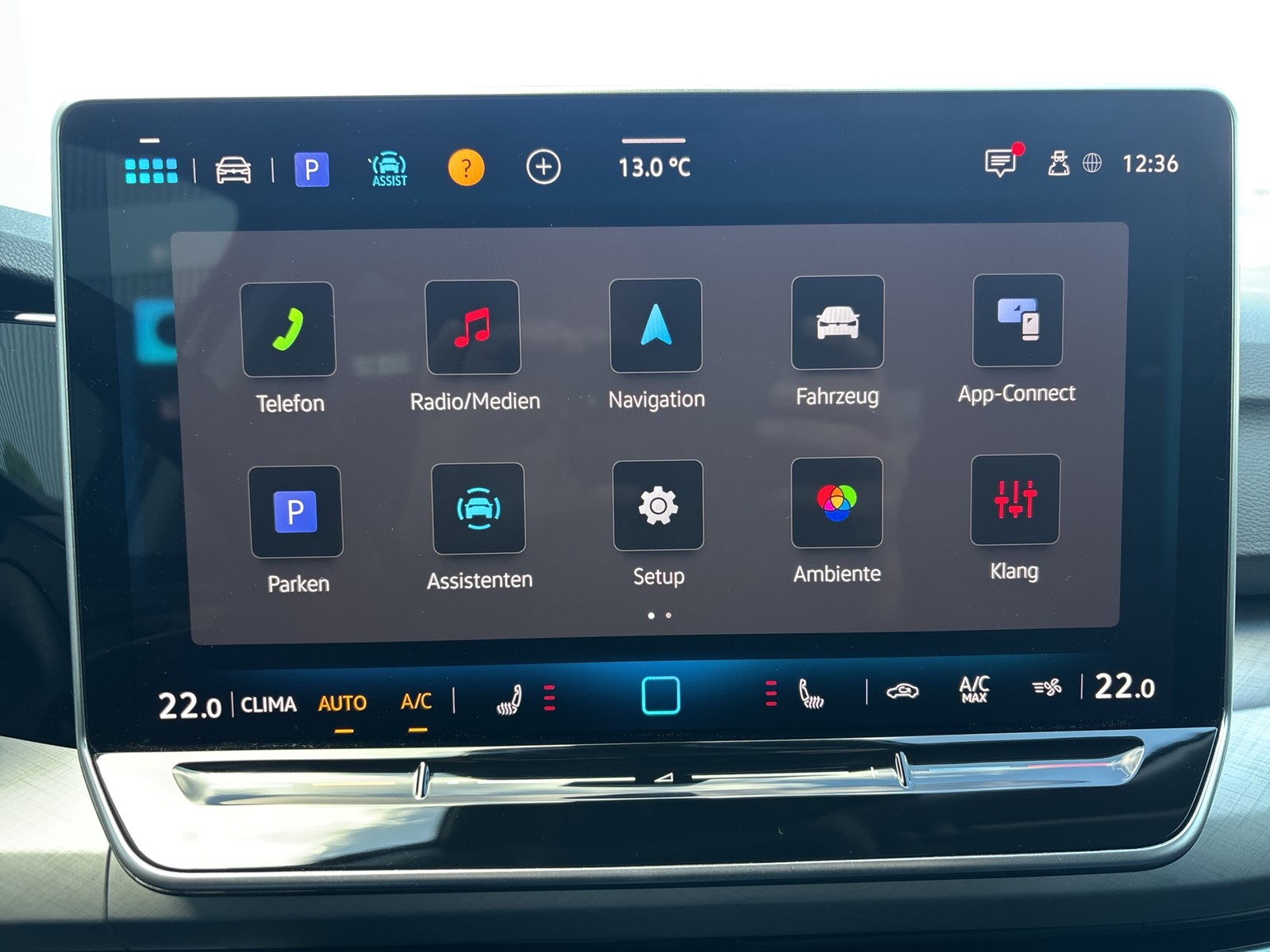 Volkswagen Golf VIII 1.5 eTSI GOAL FACELIFT CAM ACC LM17