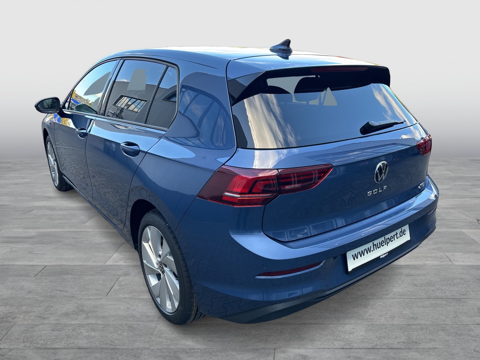 Volkswagen Golf VIII 1.5 eTSI GOAL FACELIFT CAM ACC LM17