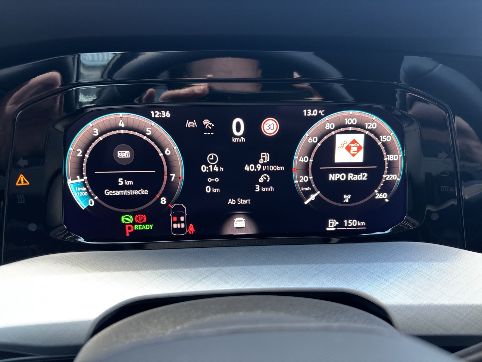 Volkswagen Golf VIII 1.5 eTSI GOAL FACELIFT CAM ACC LM17