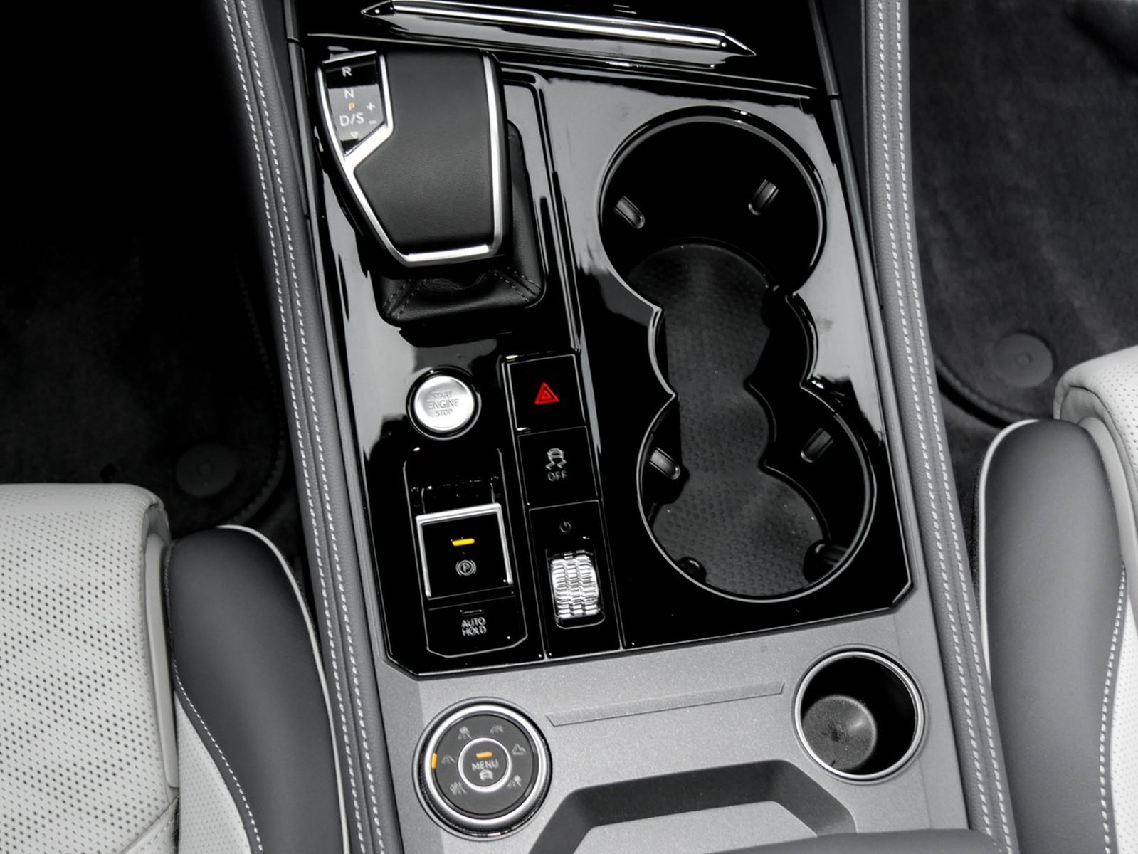 Volkswagen Touareg V6 TSI R-LINE NEUES MODELL PANO ACC LM20