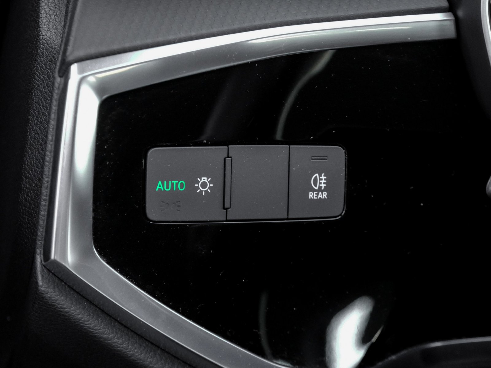 Audi Q3 Sportback 45 HYBRID BLACKPAK LM17 NAVI+ LED