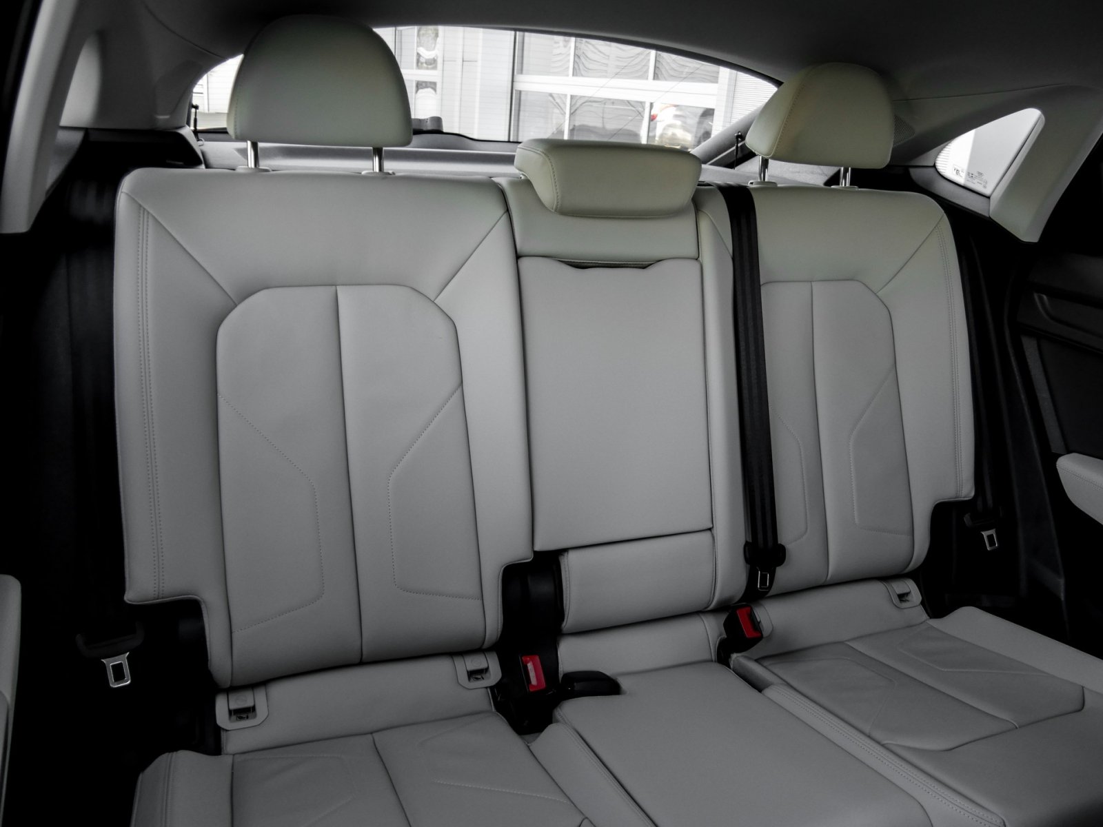 Audi Q3 Sportback 45 HYBRID BLACKPAK LM17 NAVI+ LED