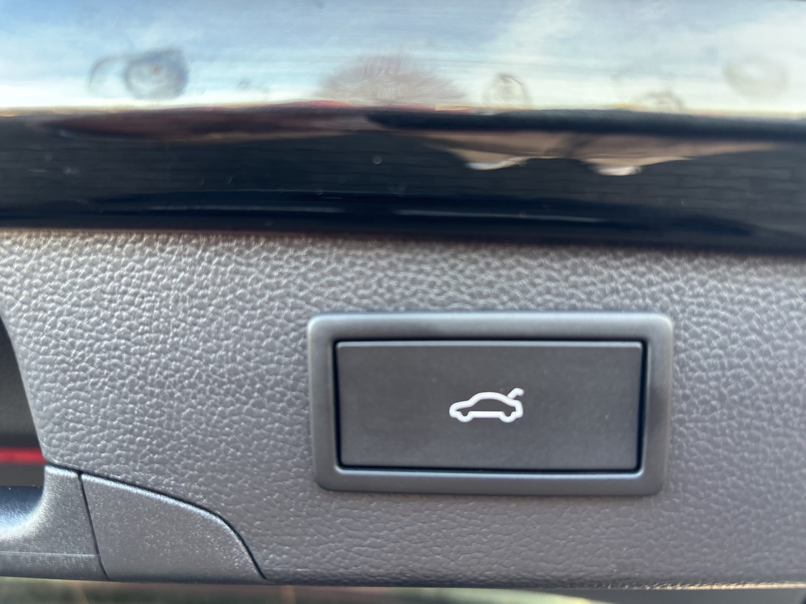 Volkswagen Passat Variant 2.0 R-LINE NEUES MODELL AHK CAM