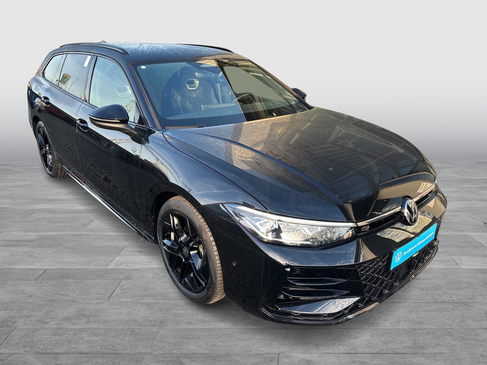 Volkswagen Passat Variant 2.0 R-LINE NEUES MODELL AHK CAM