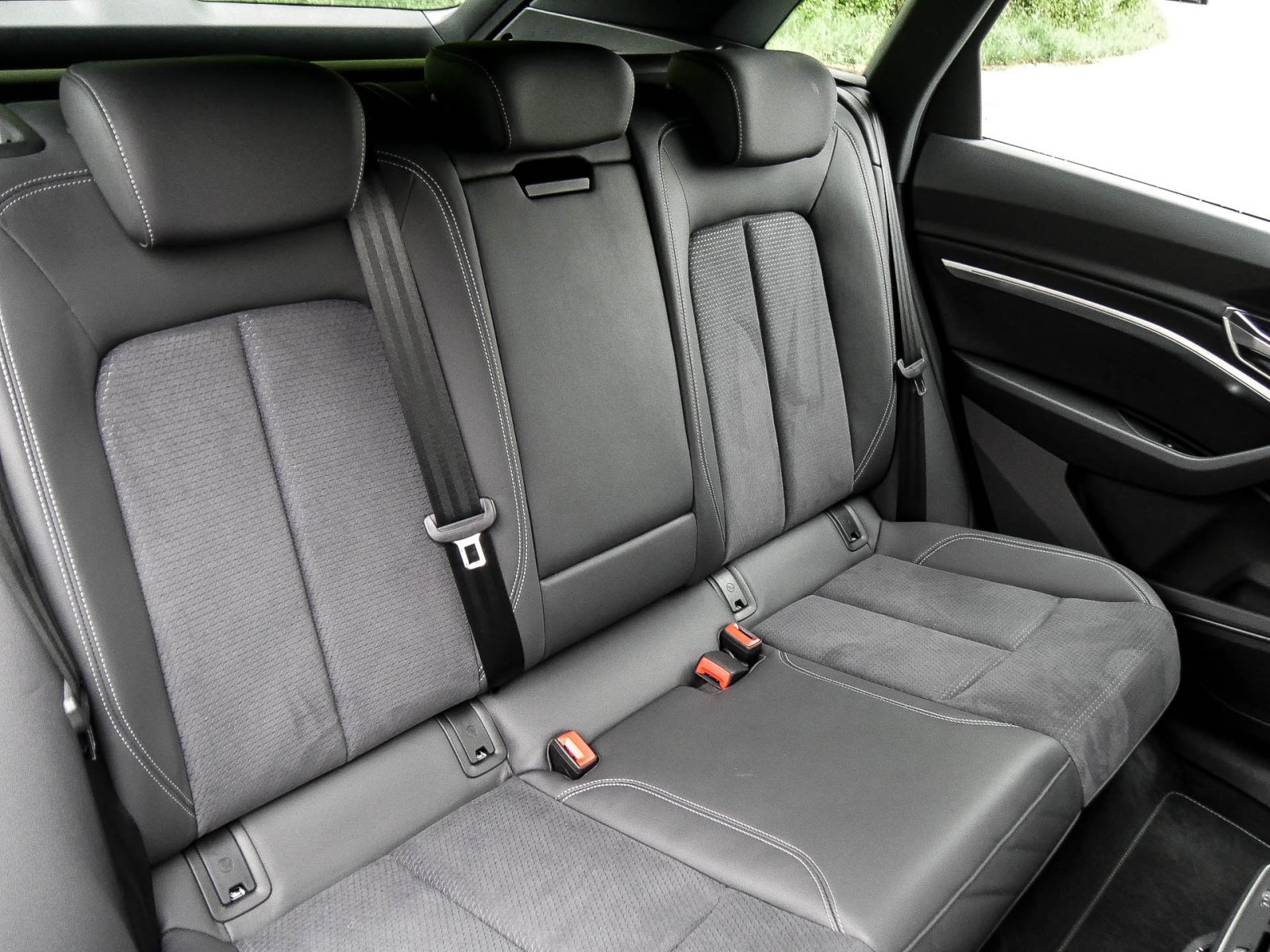 Audi Q8 e-tron 55 quattro S LINE 360°CAM LM22 EKLAPPE
