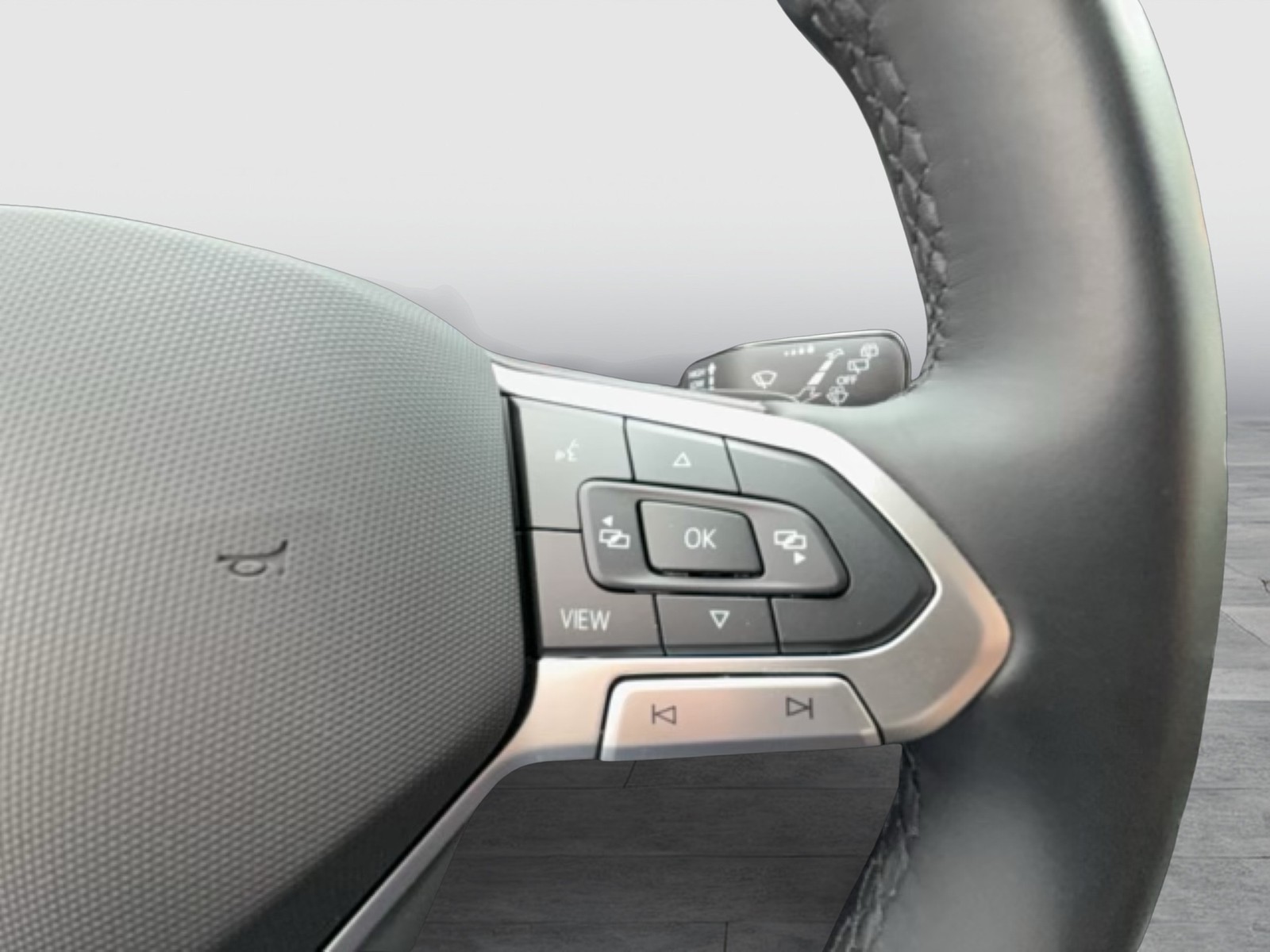 Volkswagen T-Cross 1.0 LIFE CAM ACC NAVI ALU CARPLAY SITZHZ