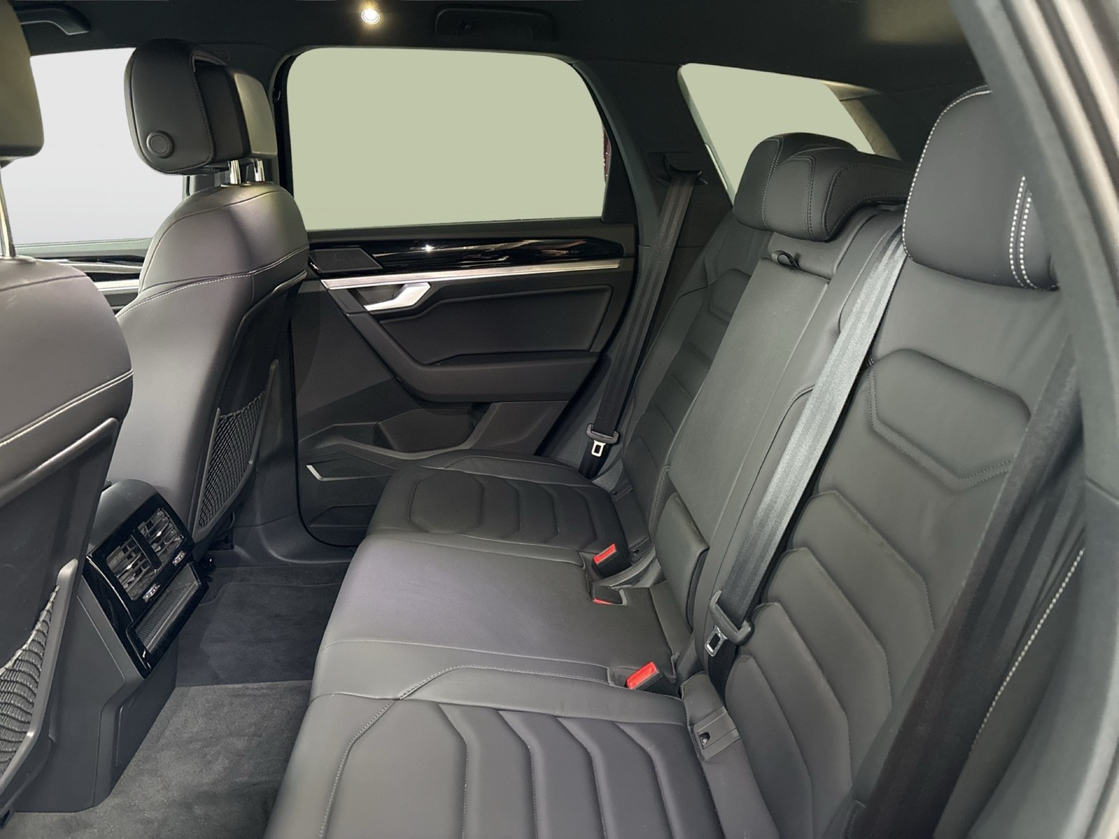 Volkswagen Touareg V6 STANDHZ LUFTFEDERUNG AHK CAM ACC NAVI