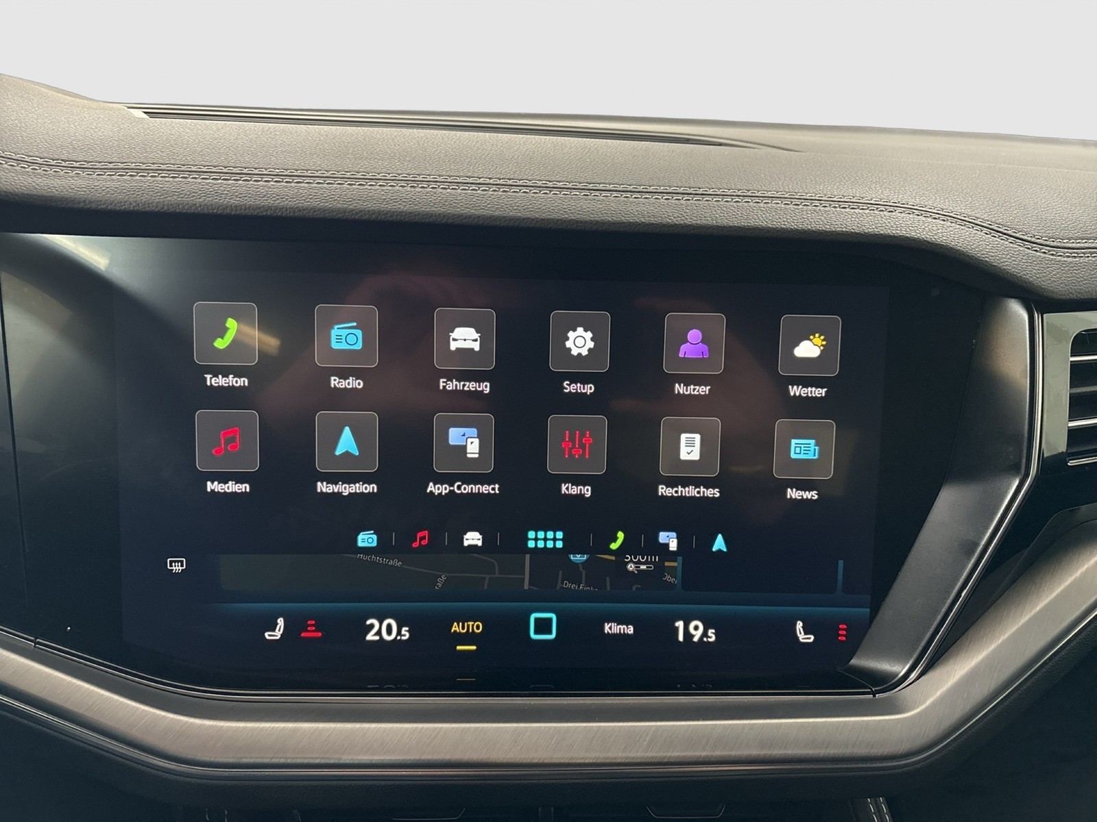 Volkswagen Touareg V6 STANDHZ LUFTFEDERUNG AHK CAM ACC NAVI