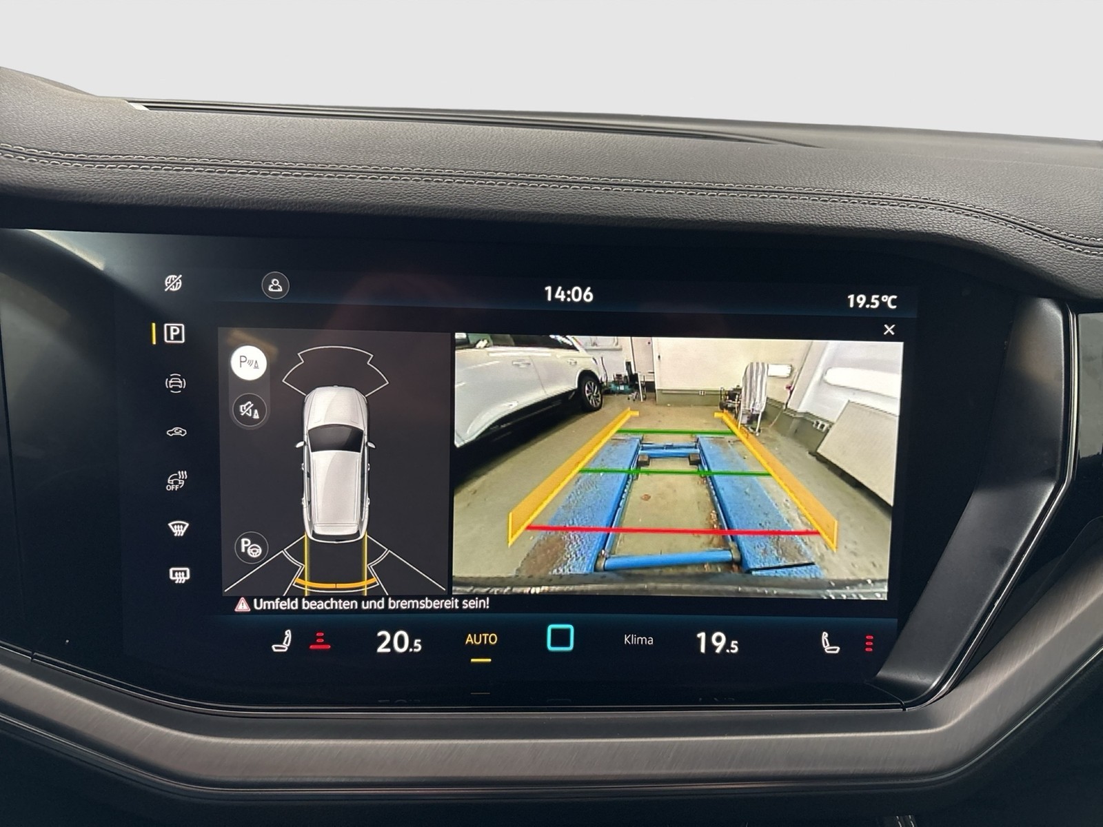 Volkswagen Touareg V6 STANDHZ LUFTFEDERUNG AHK CAM ACC NAVI