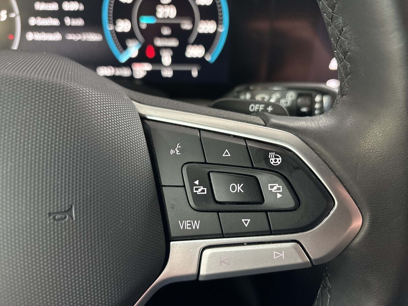Volkswagen Touareg V6 STANDHZ LUFTFEDERUNG AHK CAM ACC NAVI
