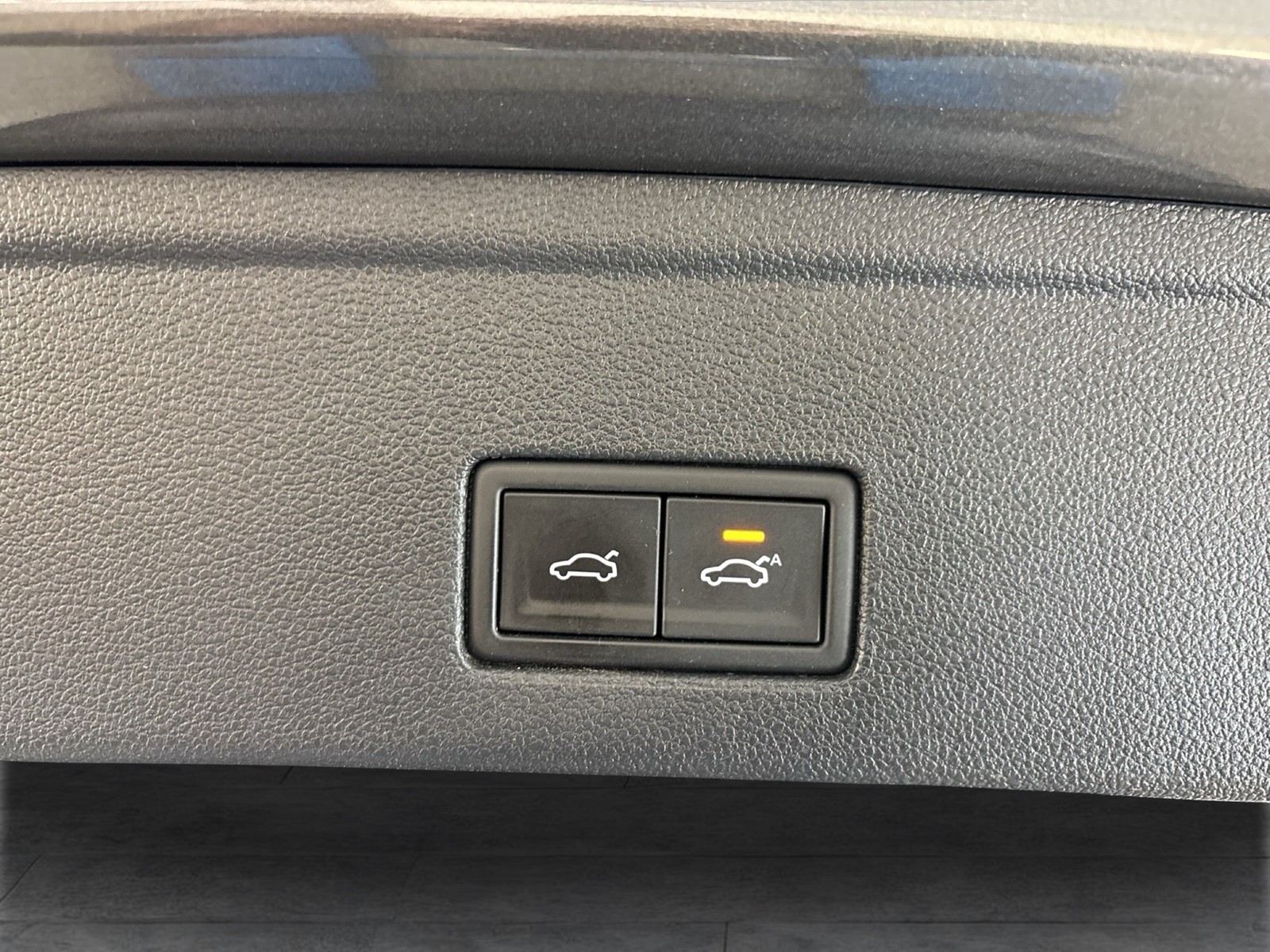 Volkswagen Touareg V6 STANDHZ LUFTFEDERUNG AHK CAM ACC NAVI