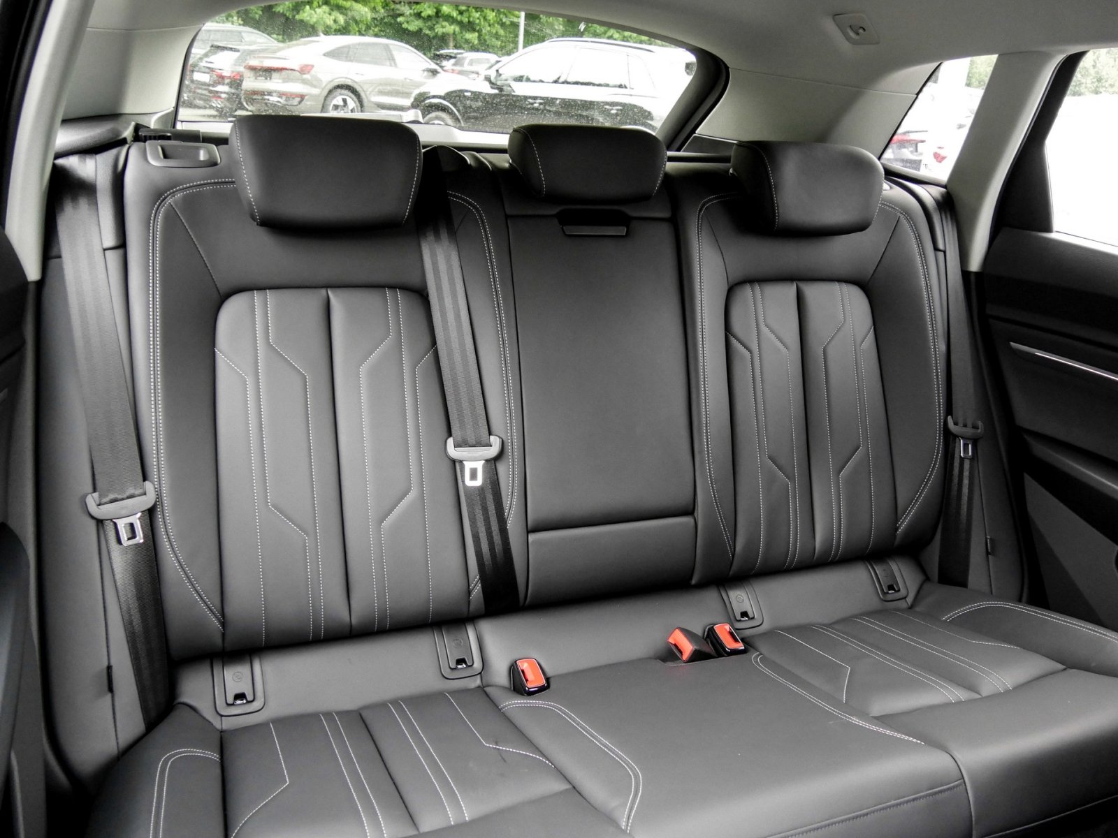 Audi Q8 e-tron 55 quattro S LINE BLACKPAK AHK CAM 21Z