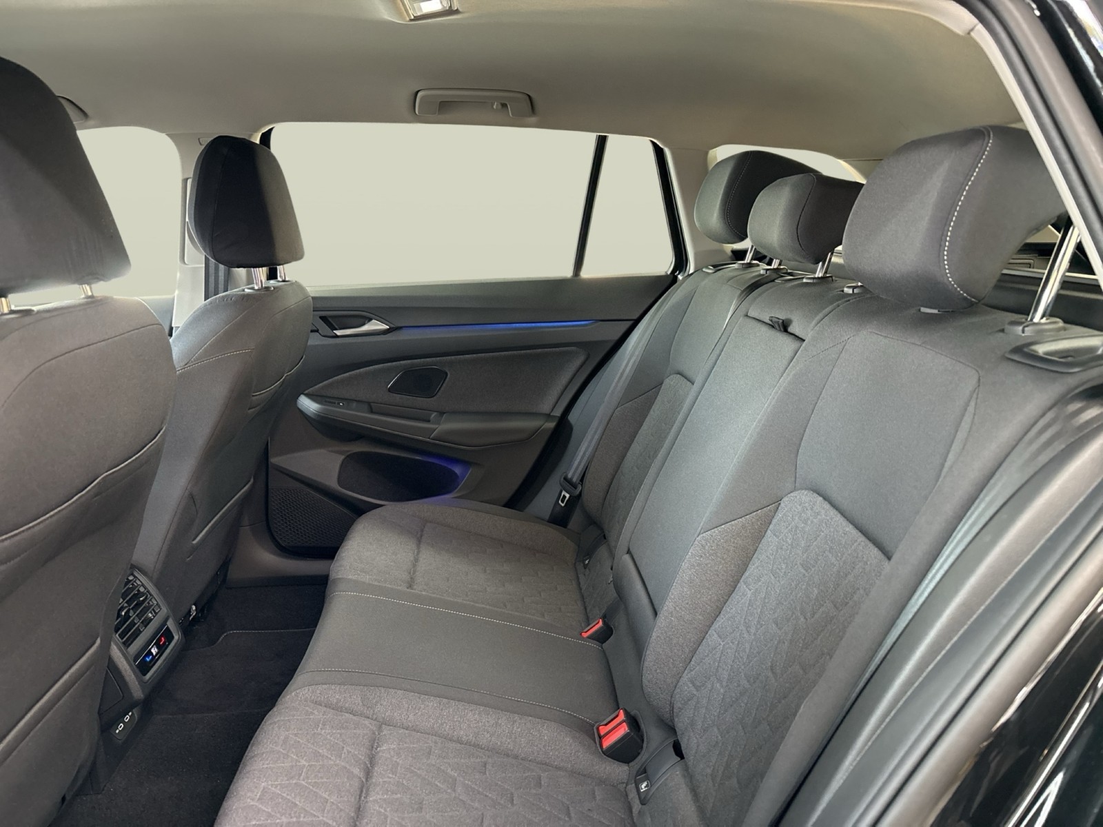 Volkswagen Golf Variant VIII 1.5 LIFE HARMAN KARDON CAM ACC