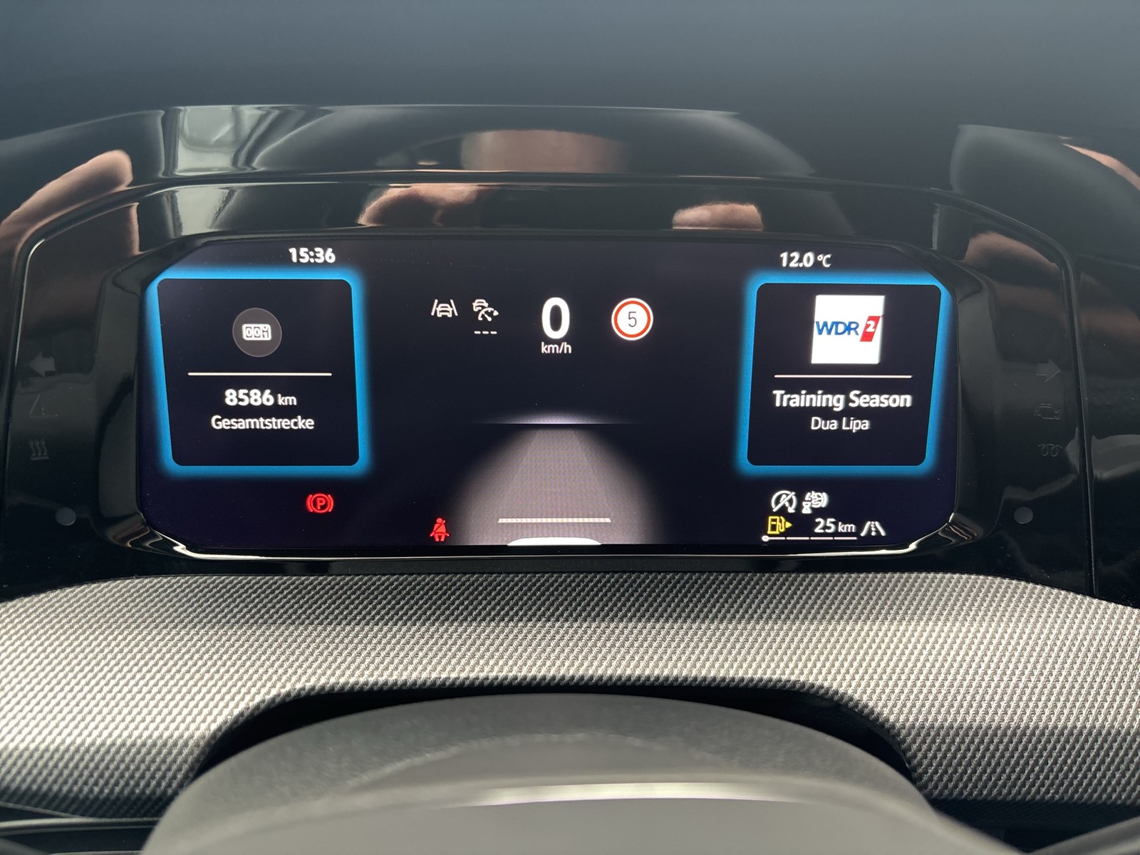 Volkswagen Golf VIII 1.5 R-LINE FACELIFT CAM LM17 CARPLAY