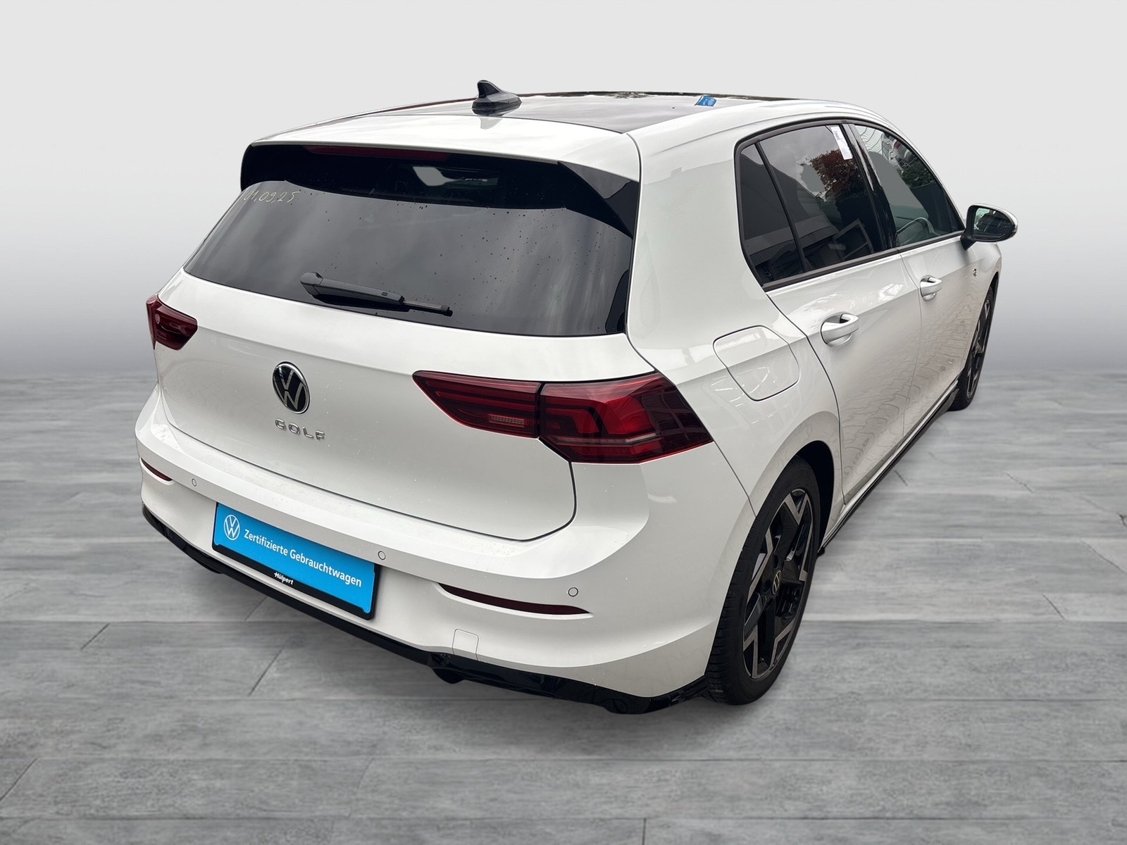 Volkswagen Golf VIII 1.5 R-LINE FACELIFT CAM LM17 CARPLAY