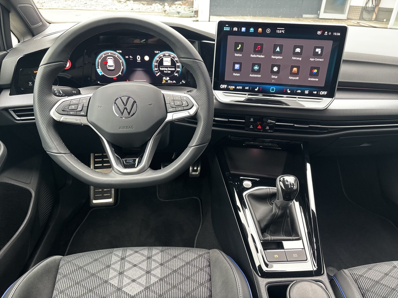 Volkswagen Golf VIII 1.5 R-LINE FACELIFT CAM LM17 CARPLAY