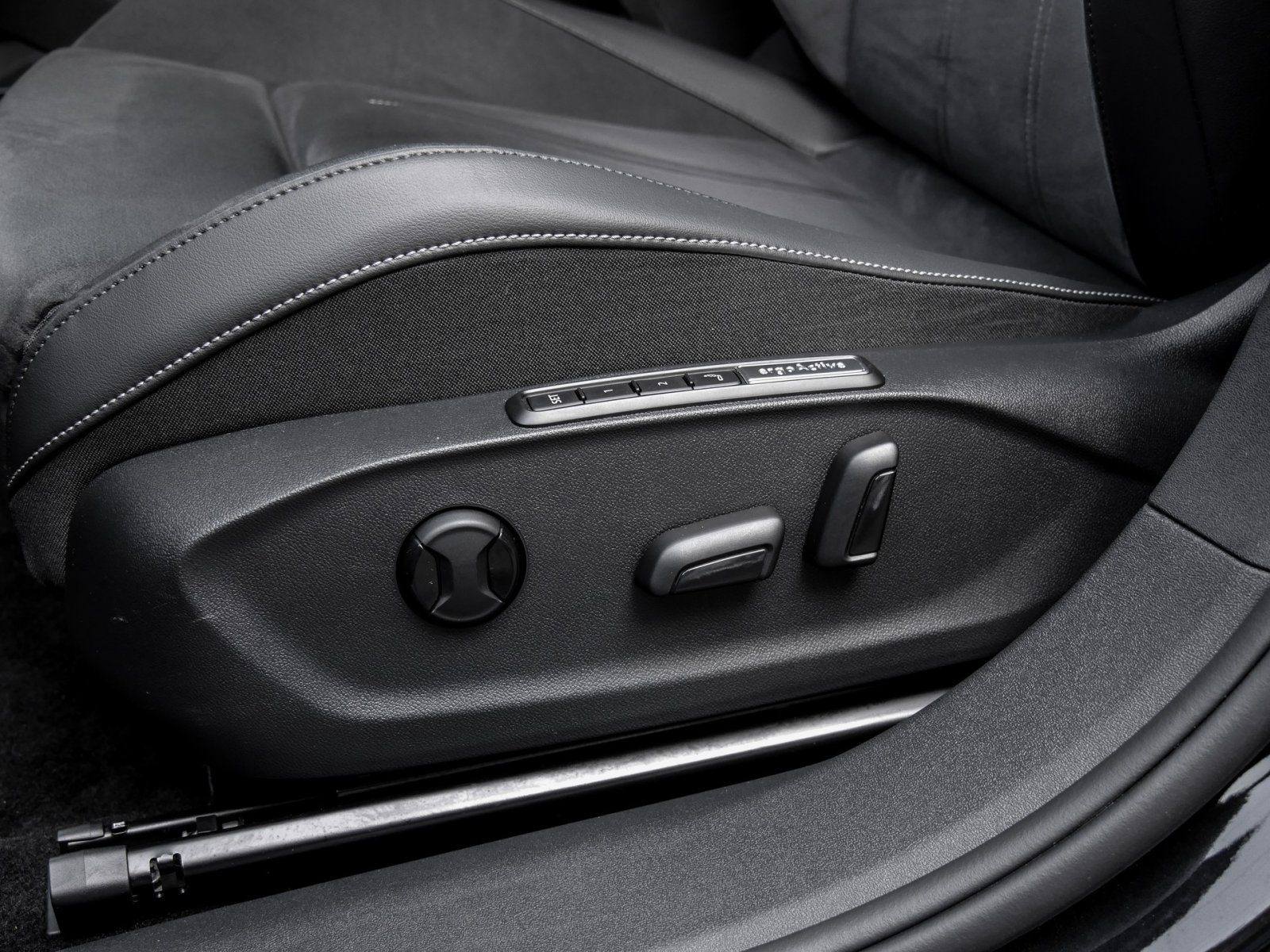 Volkswagen ID.7 Tourer PRO AHK 360°CAM ACC LM20 E-KLAPPE