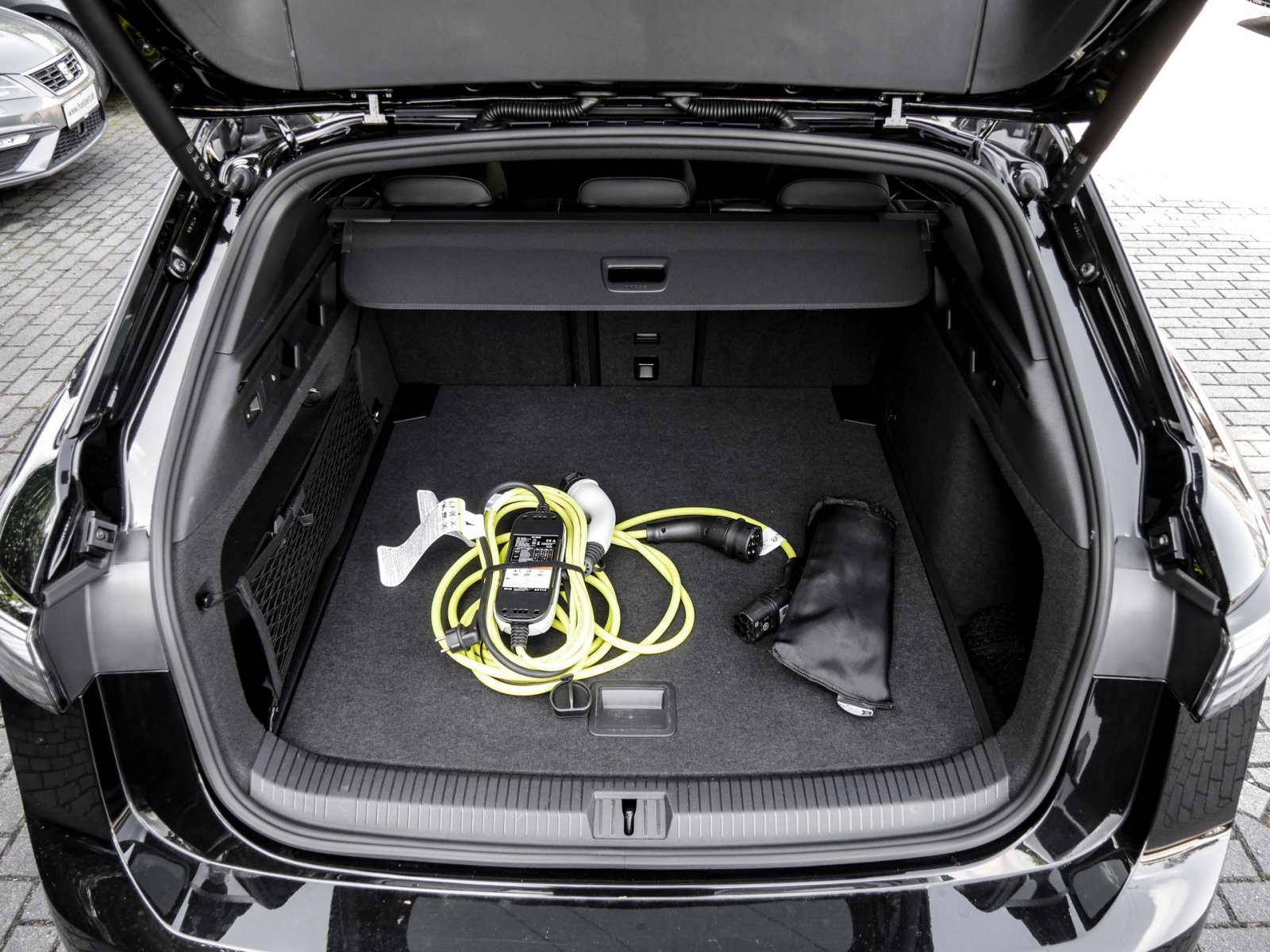 Volkswagen ID.7 Tourer PRO AHK 360°CAM ACC LM20 E-KLAPPE