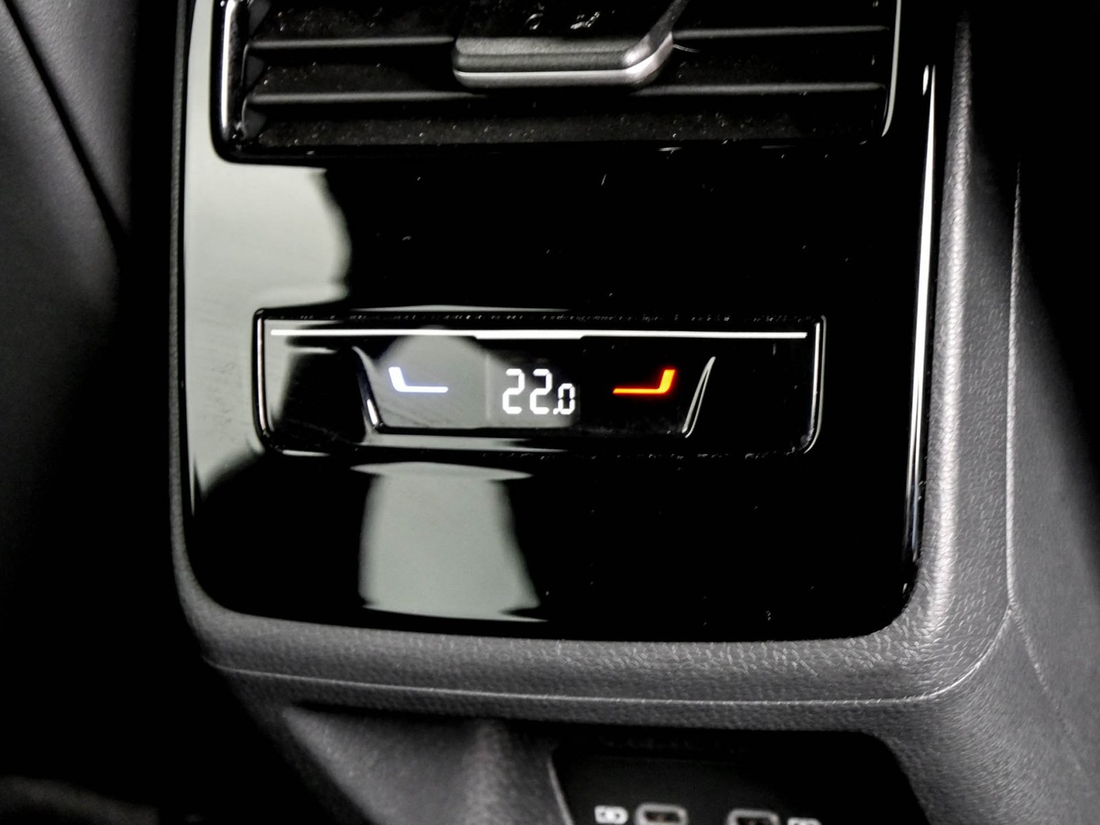 Volkswagen ID.7 Tourer PRO AHK 360°CAM ACC LM20 E-KLAPPE