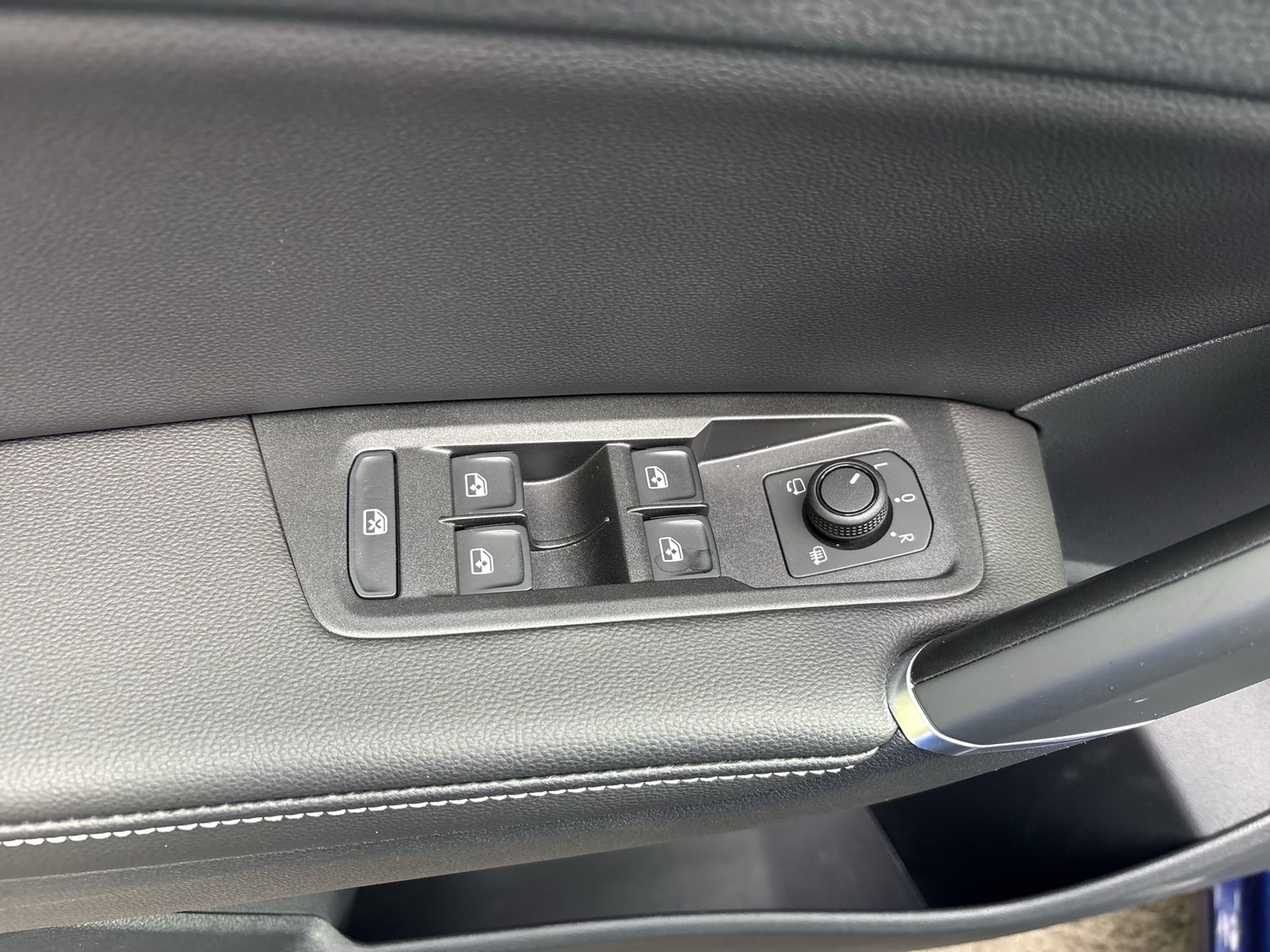 Volkswagen Touran 1.5 GOAL 7SITZE AHK ACC CARPLAY SITZHEIZ.